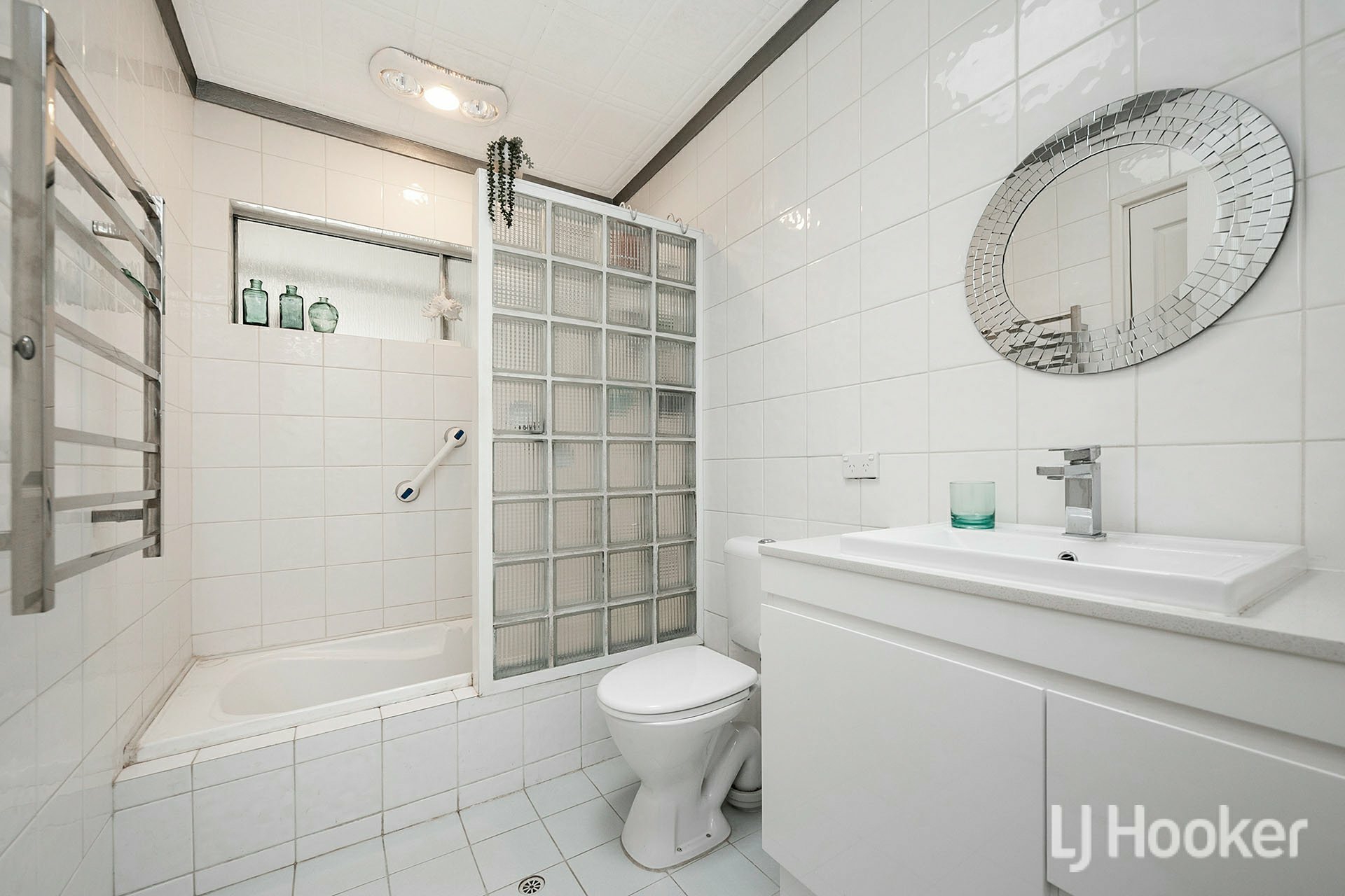 68 Glyndebourne Avenue, THORNLIE