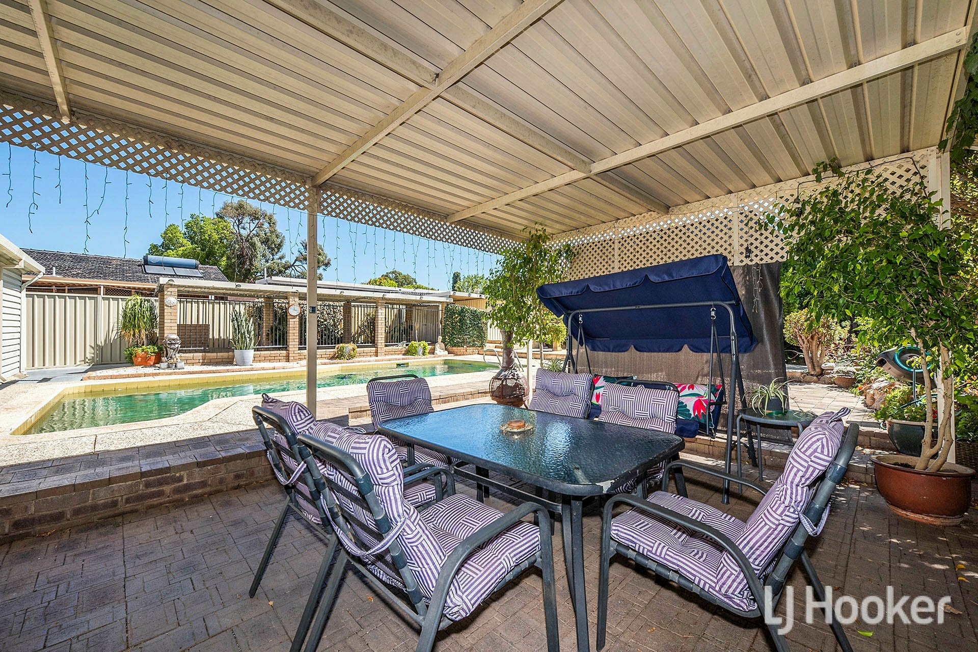 68 Glyndebourne Avenue, THORNLIE