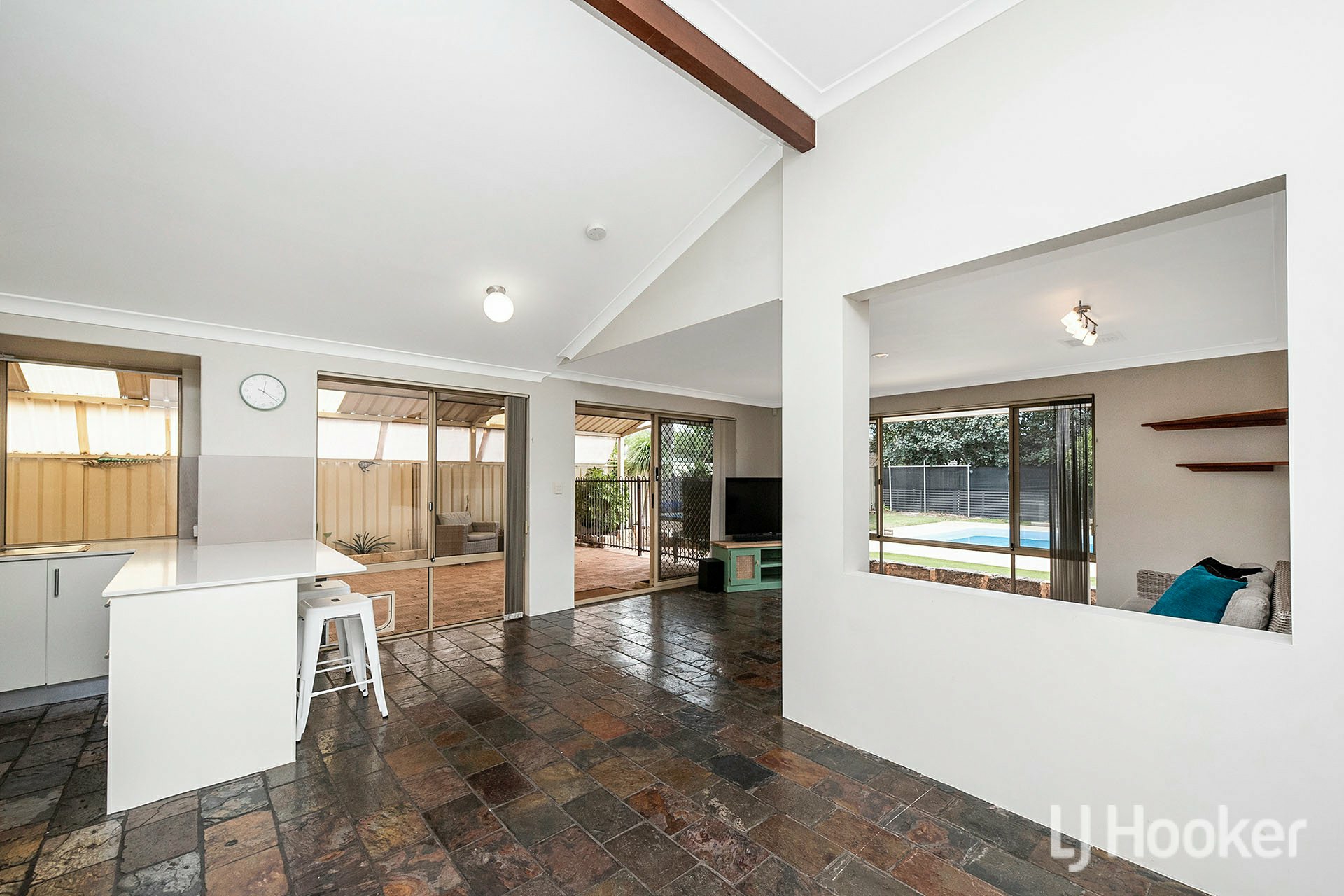 14 Majestic Court Thornlie WA House for Sale LJ Hooker