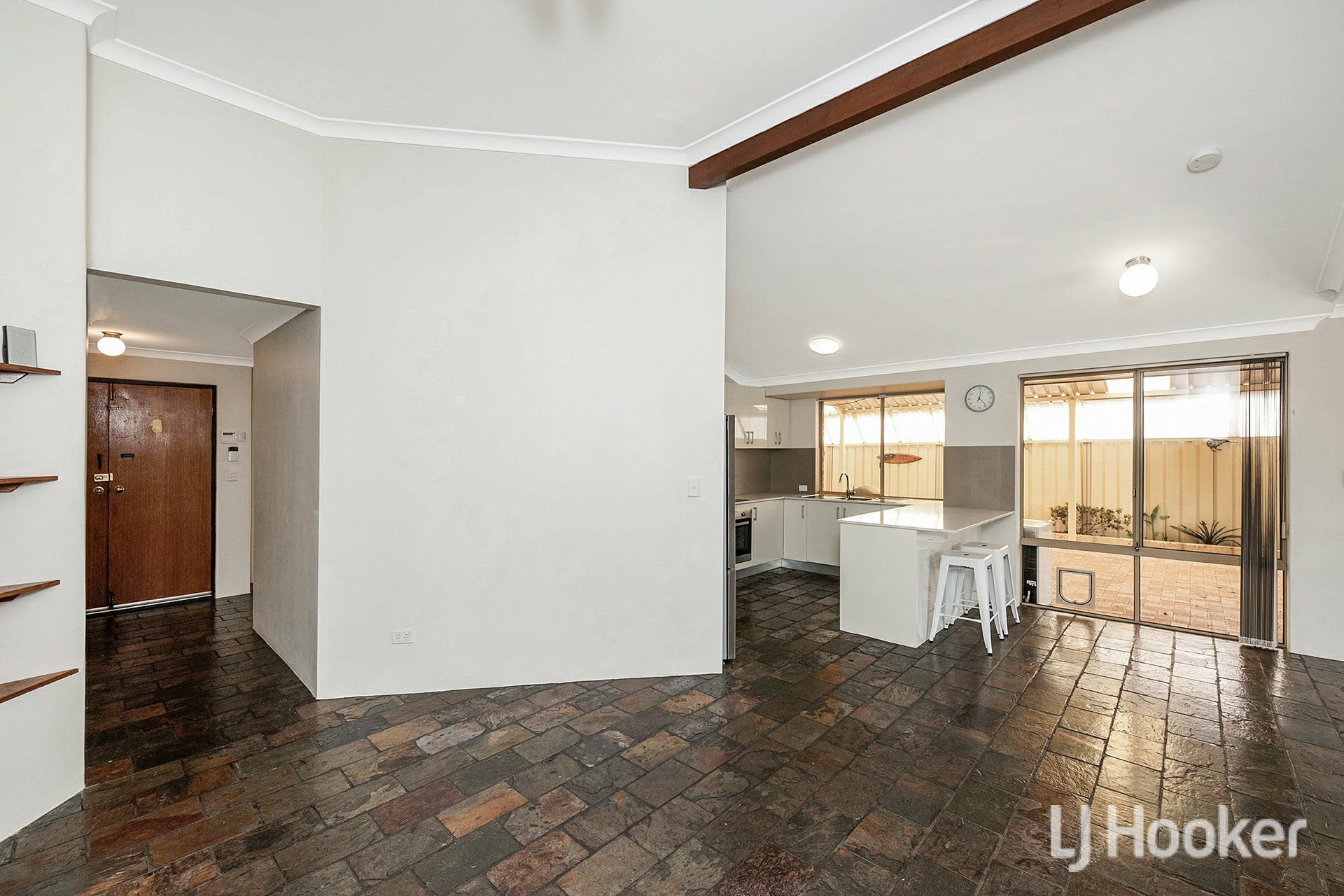 14 Majestic Court Thornlie WA House for Sale LJ Hooker