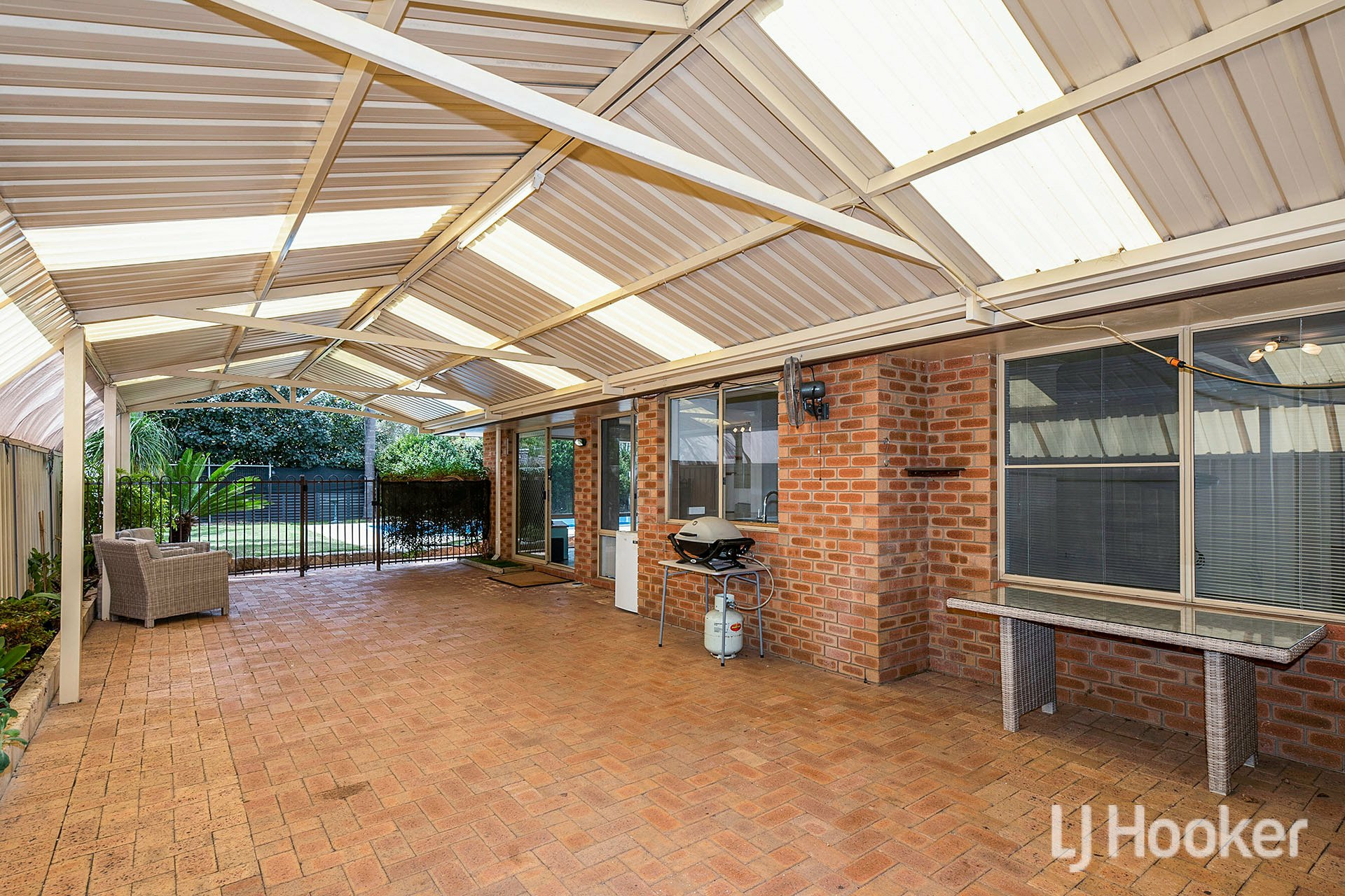 14 Majestic Court Thornlie WA House for Sale LJ Hooker