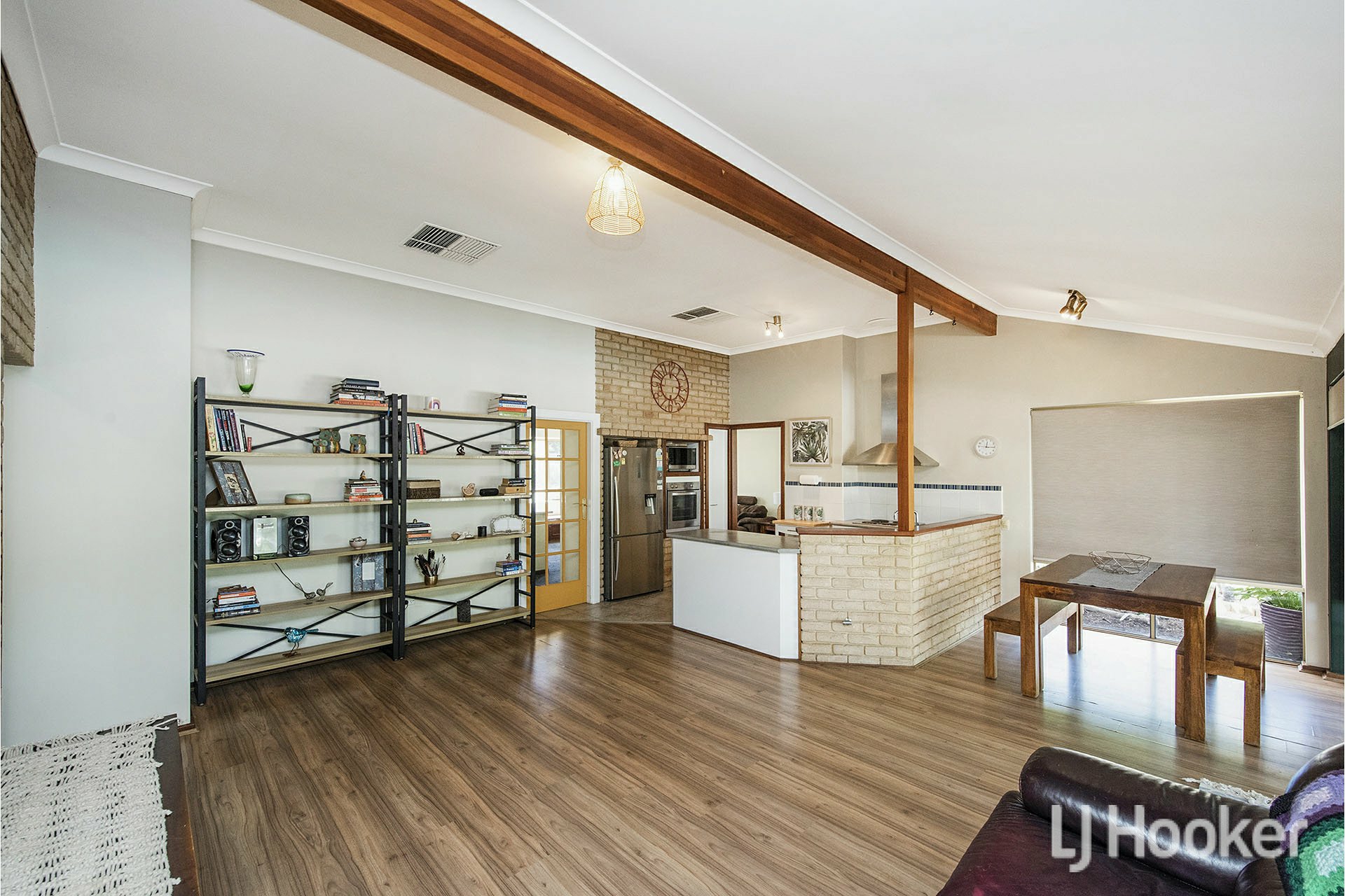7 Imperial Court, THORNLIE
