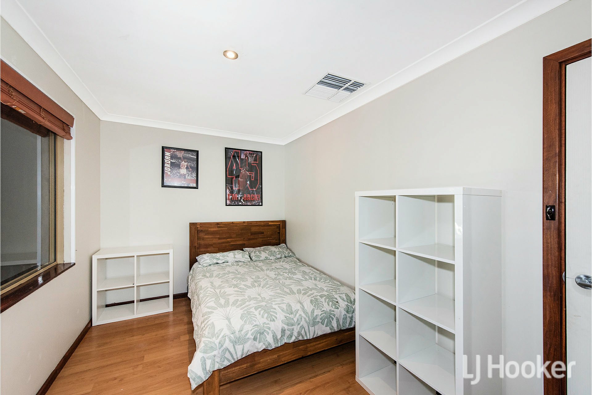 7 Imperial Court, THORNLIE