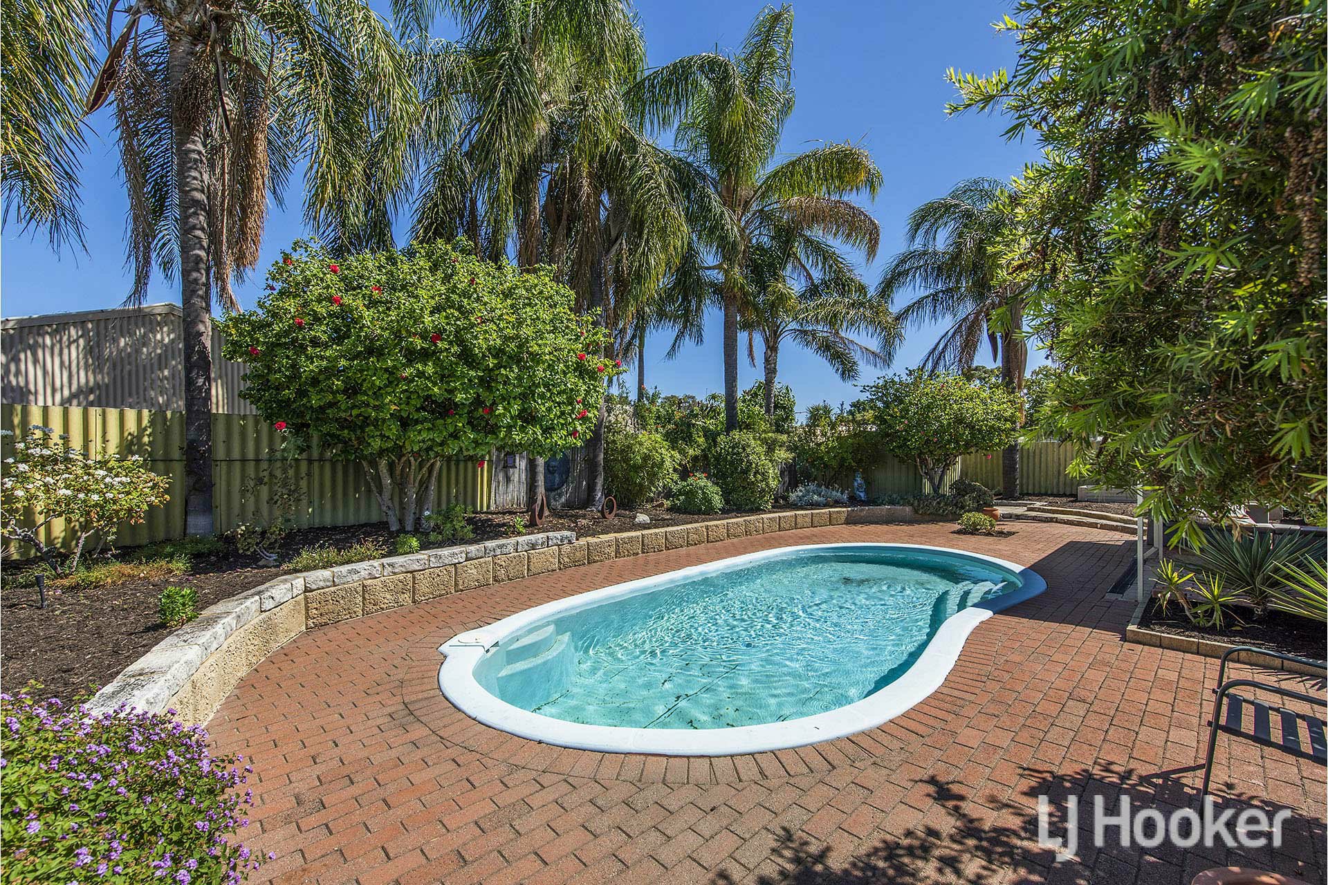 7 Imperial Court, THORNLIE