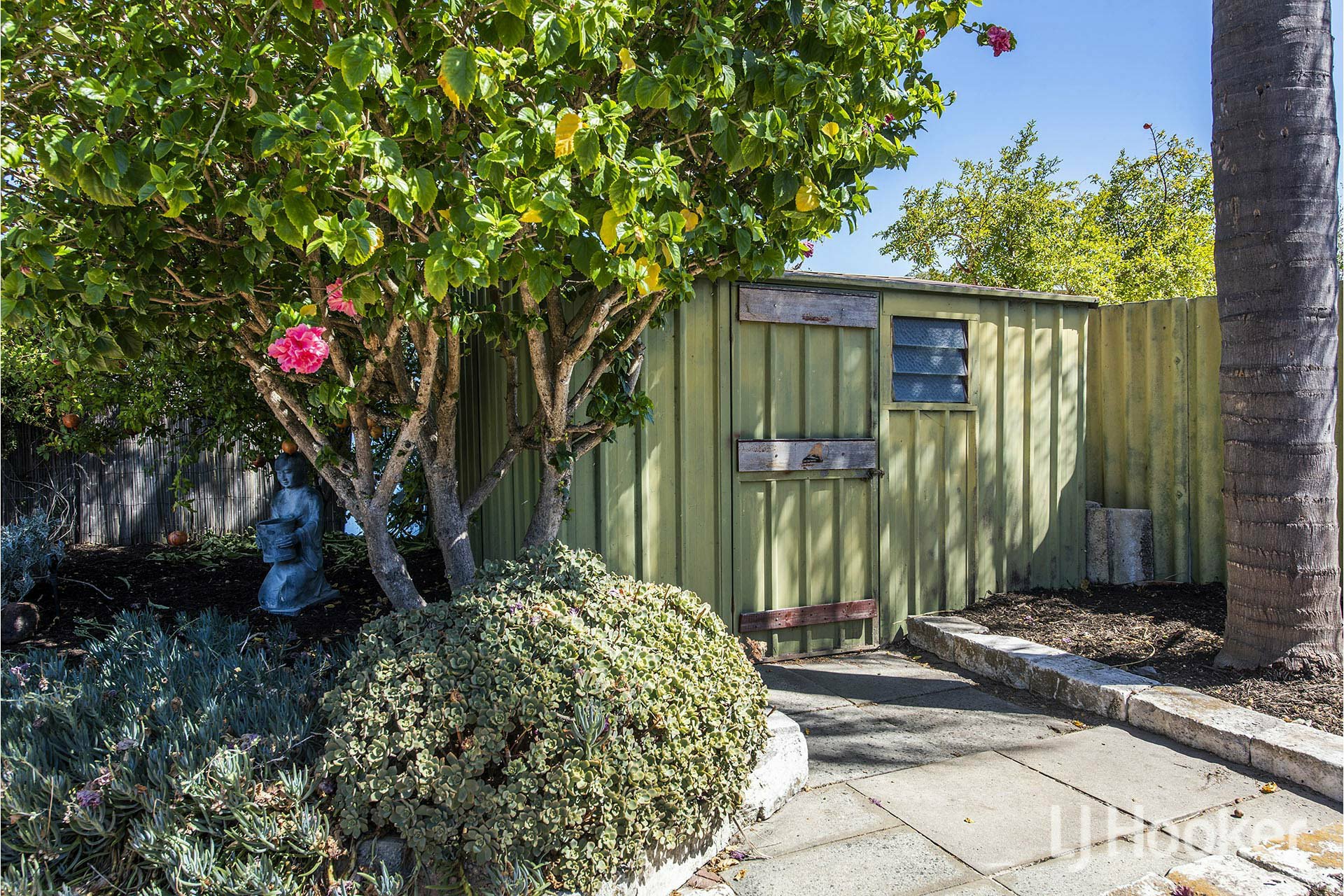 7 Imperial Court, THORNLIE