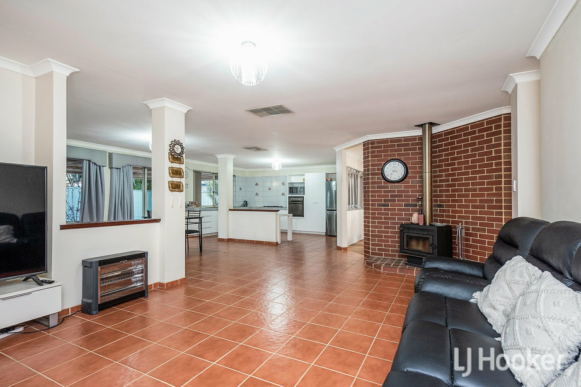 27 Aster Court Thornlie WA House for Sale LJ Hooker