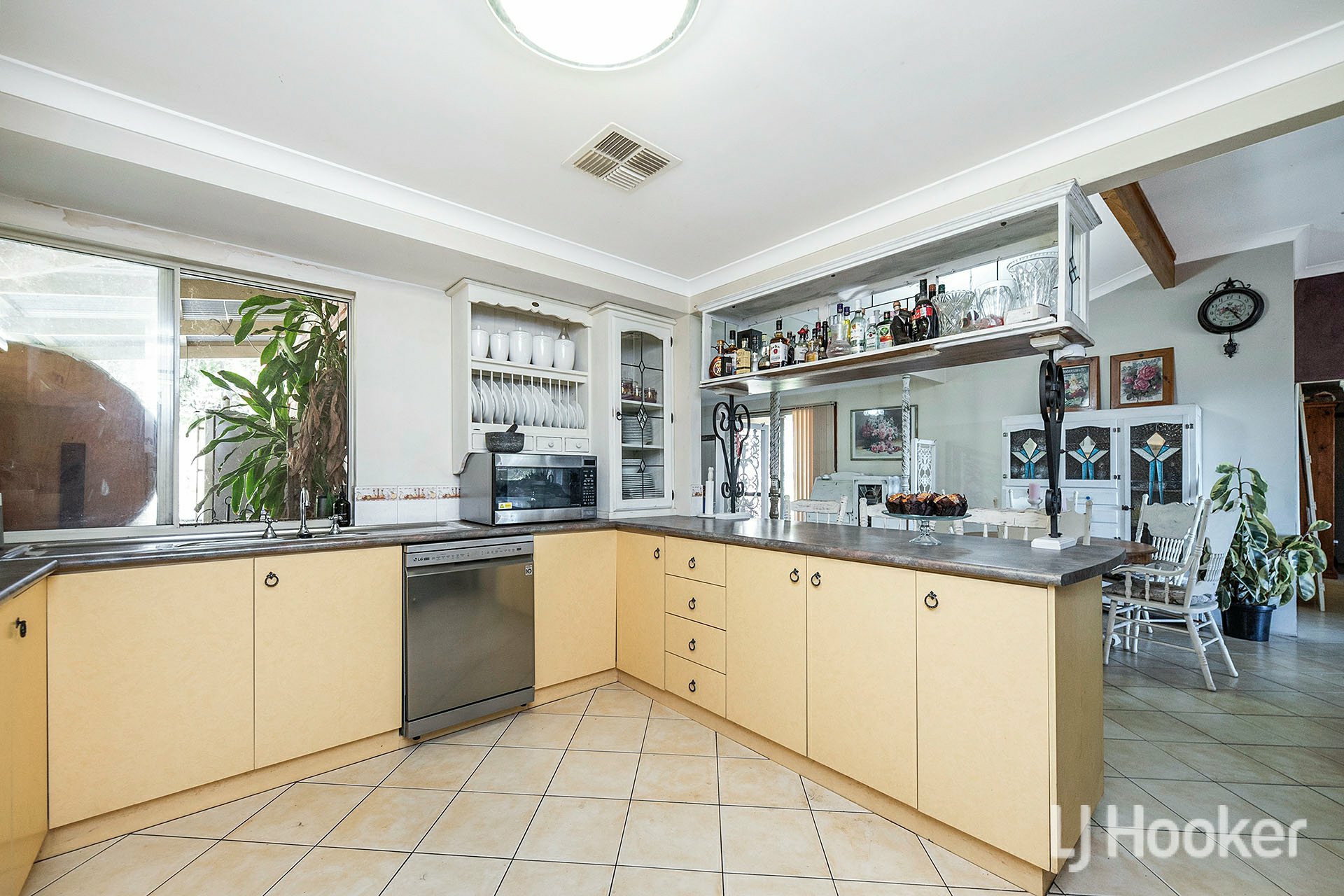 135 Palmateer Drive, BICKLEY