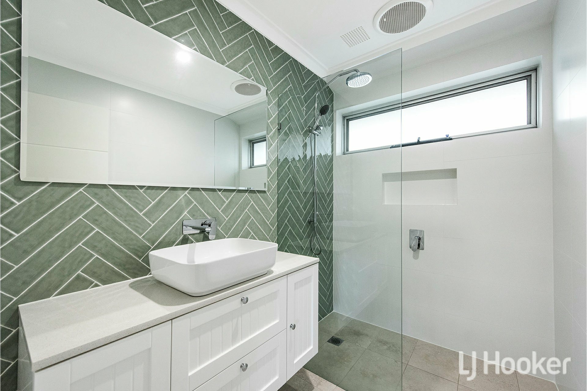 10 Alciston Way, HUNTINGDALE