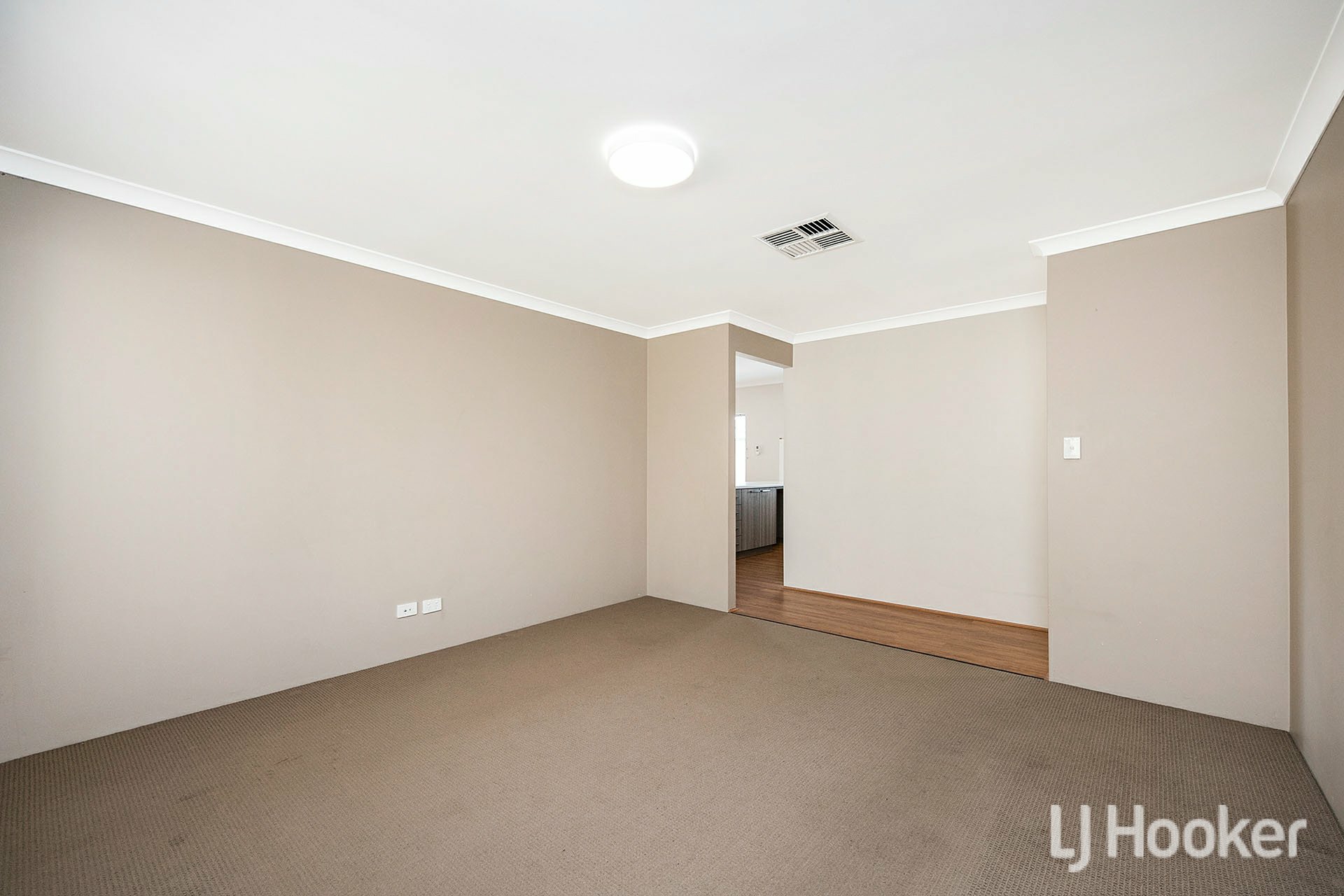 8 Nene Road, SOUTHERN RIVER