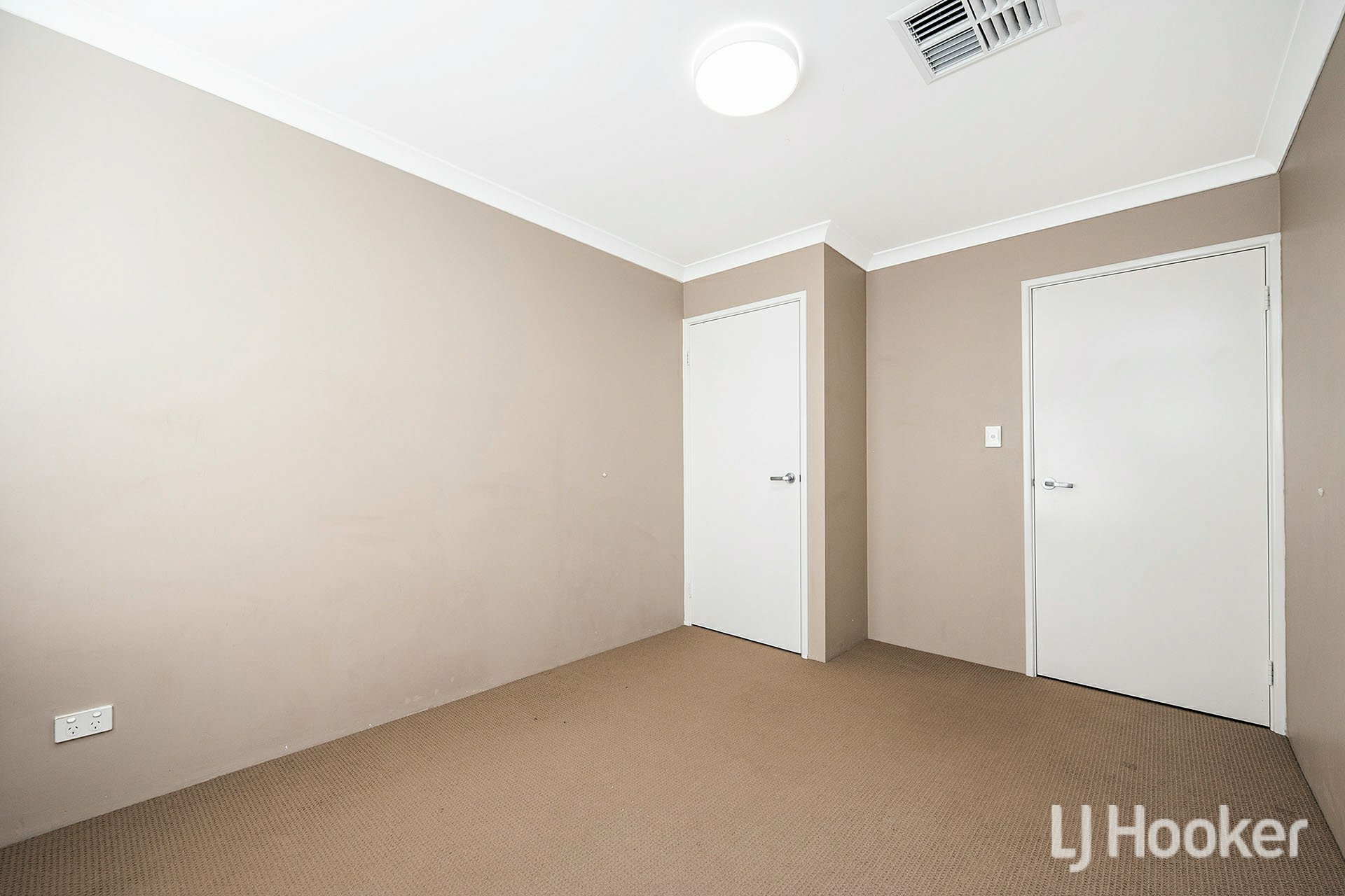 8 Nene Road, SOUTHERN RIVER