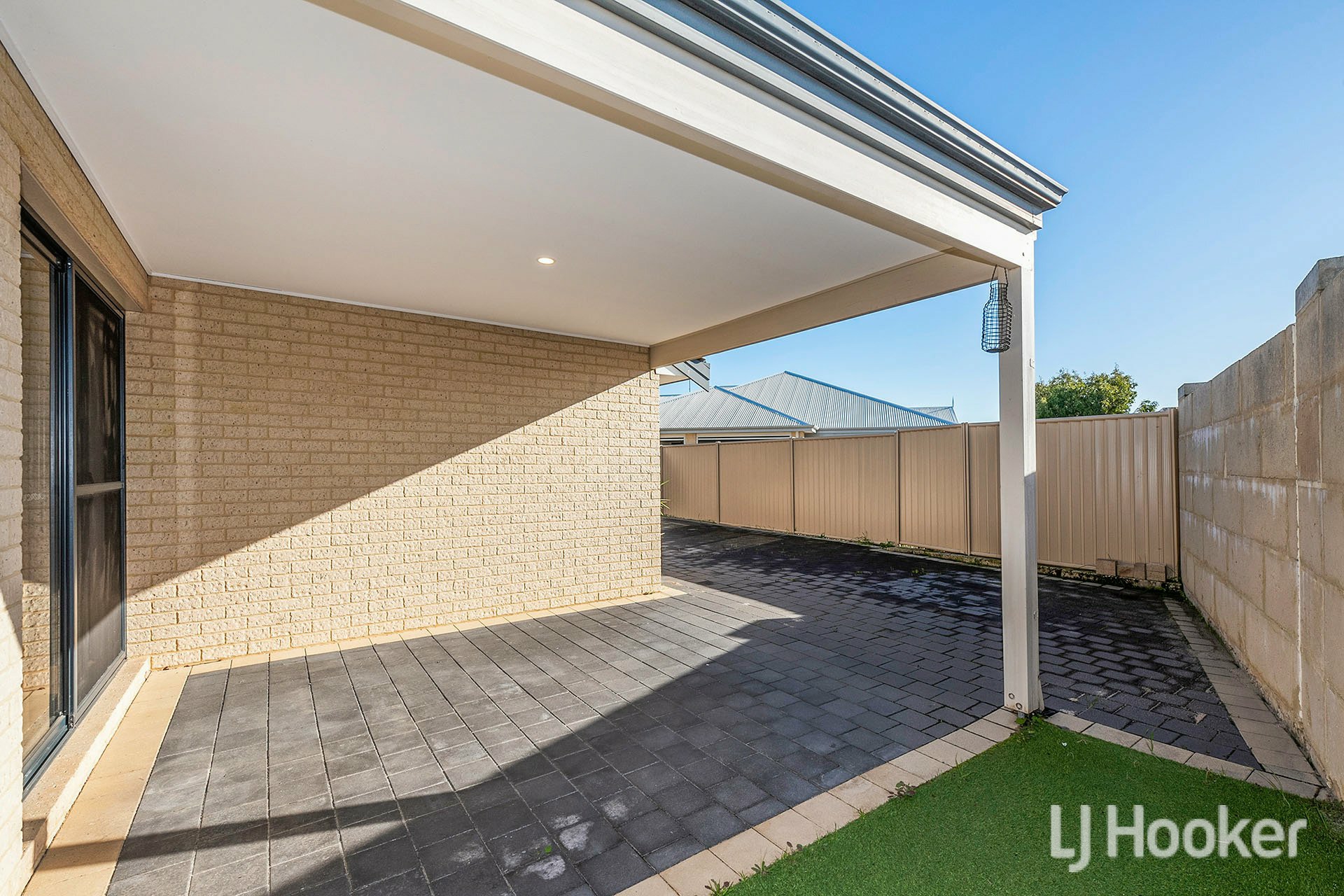 8 Nene Road, SOUTHERN RIVER