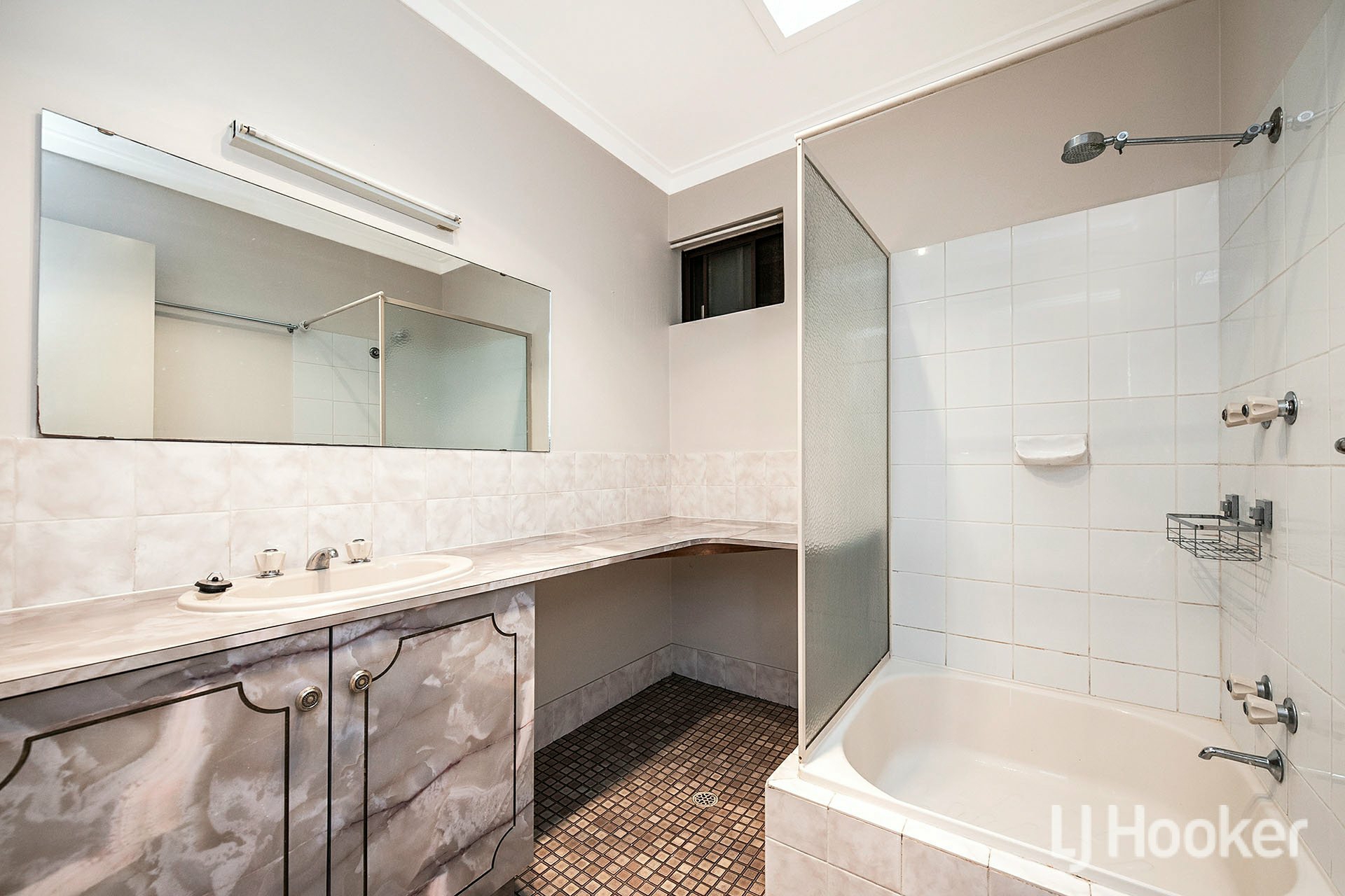 8 Station Street, GOSNELLS
