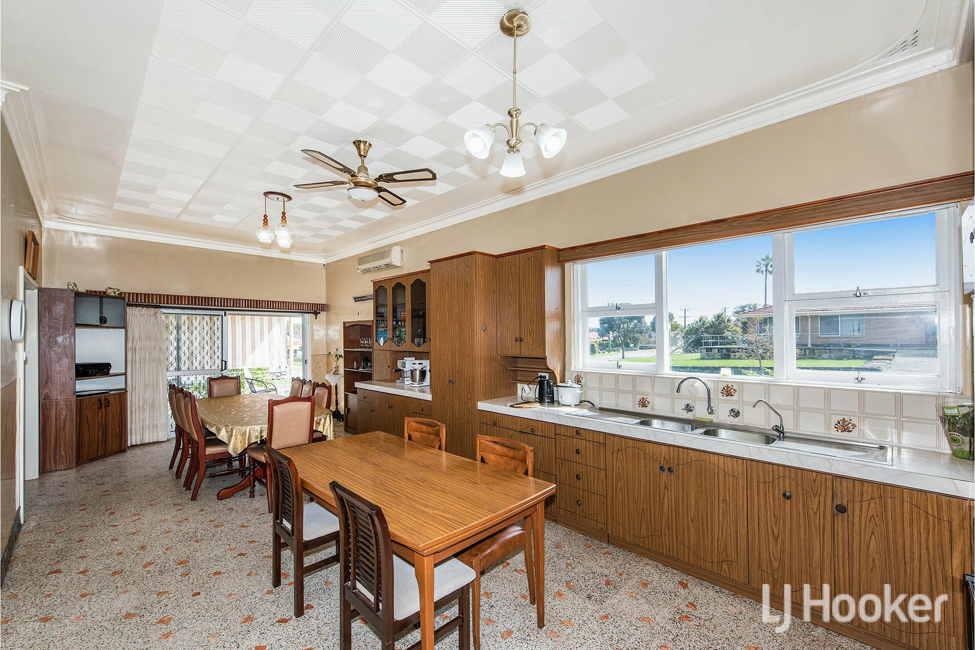 44 Sussex Street, SPEARWOOD