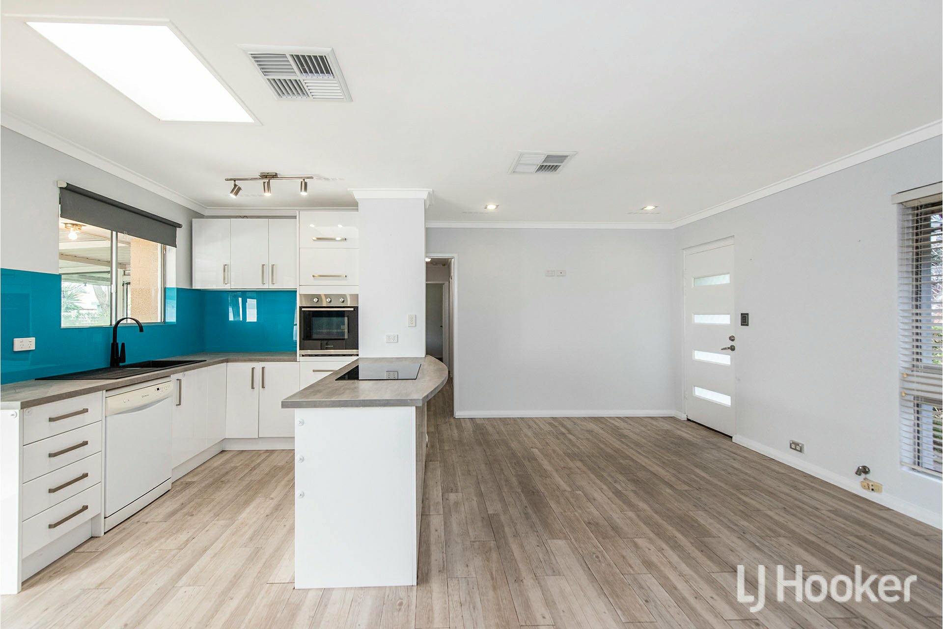 73 Glyndebourne Avenue, THORNLIE
