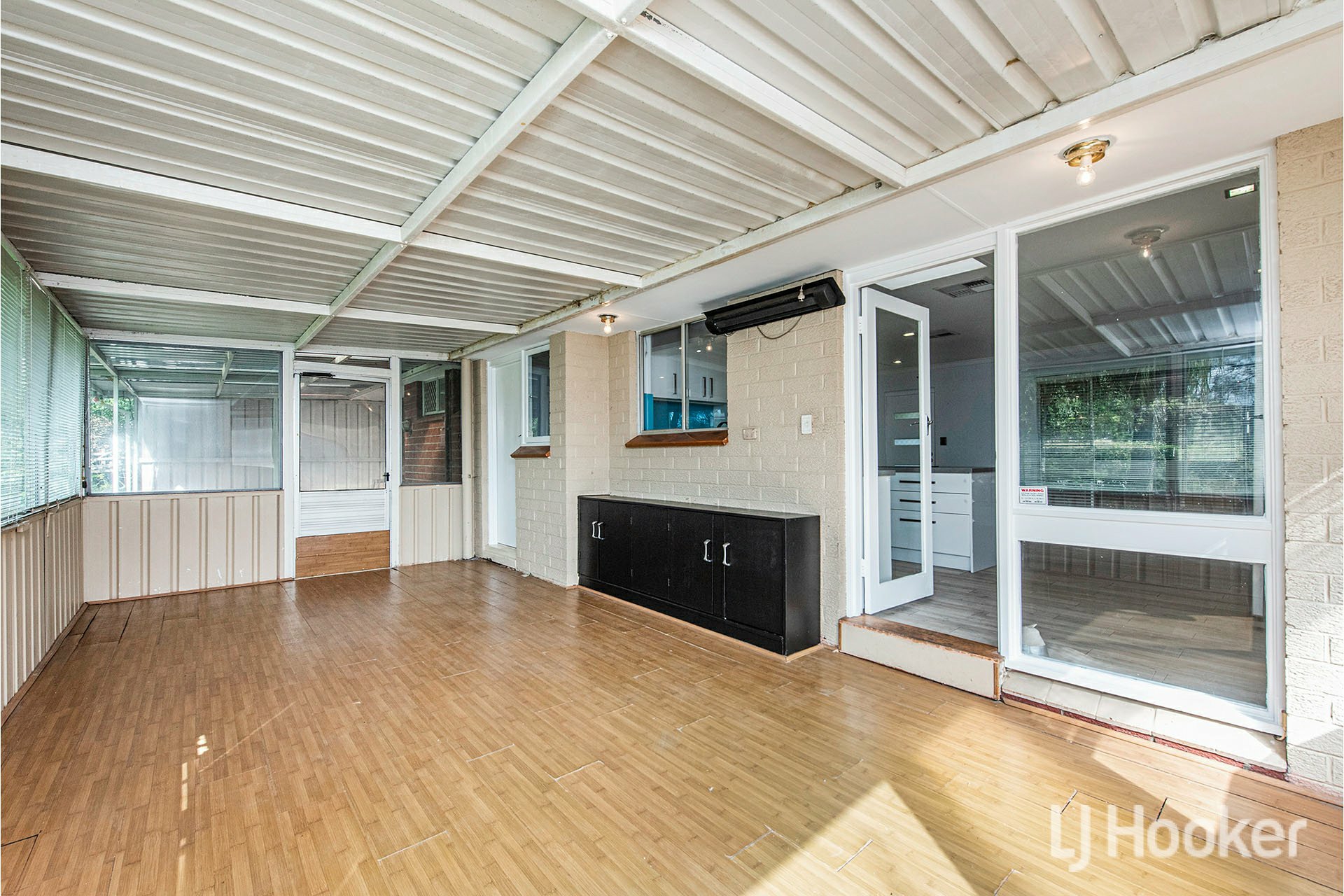 73 Glyndebourne Avenue, THORNLIE