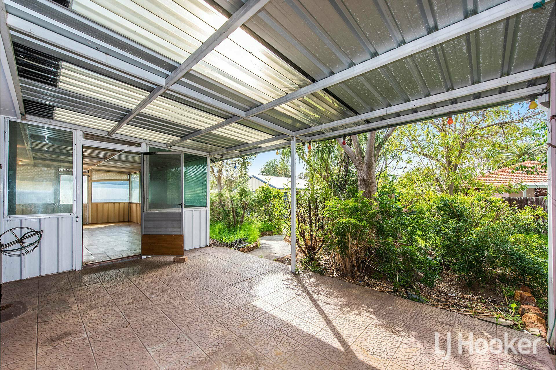73 Glyndebourne Avenue, THORNLIE