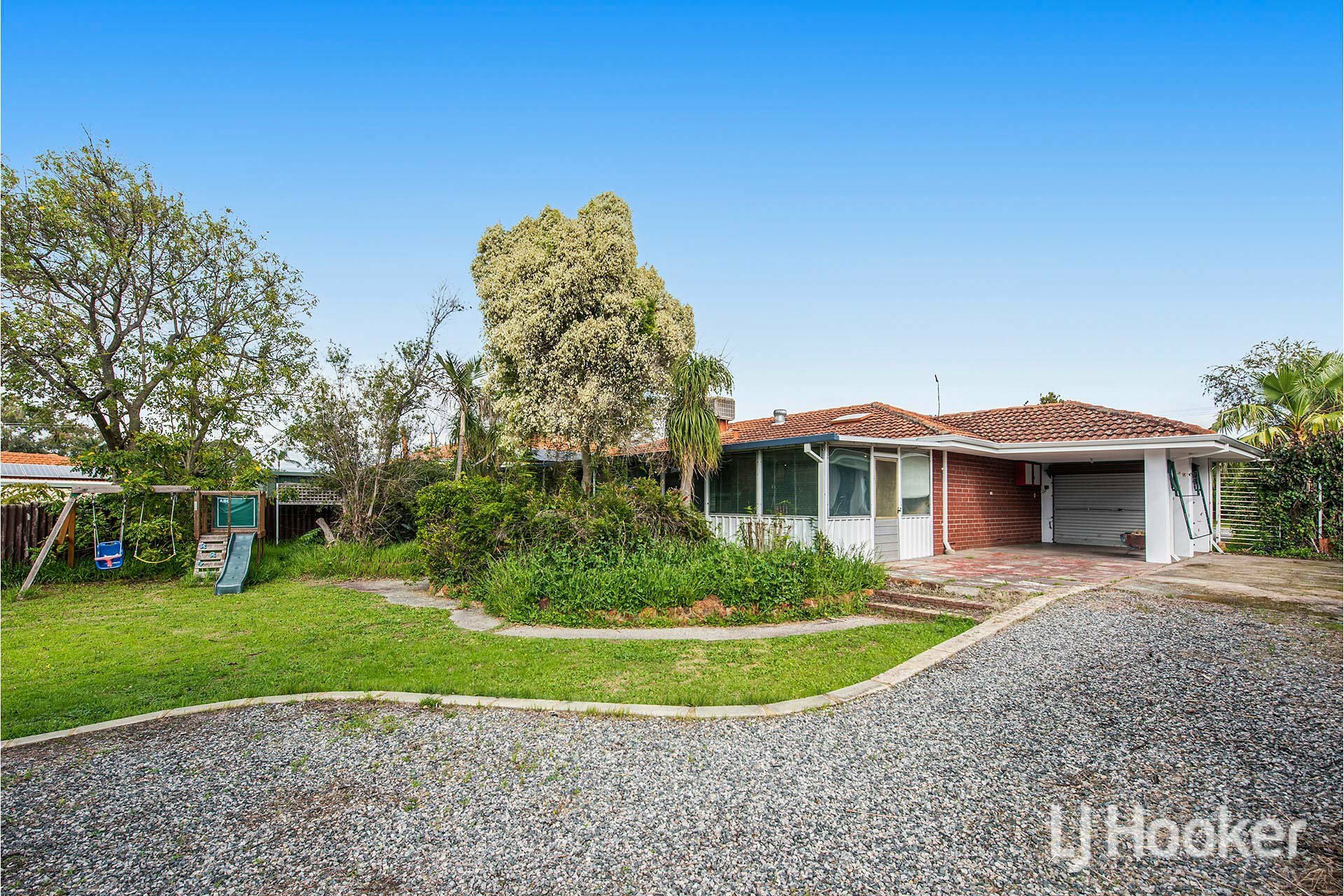 73 Glyndebourne Avenue, THORNLIE