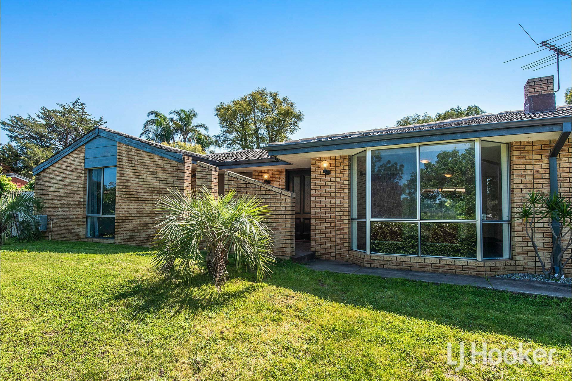 11 Coolabah Drive Mount Nasura WA House for Rent LJ Hooker