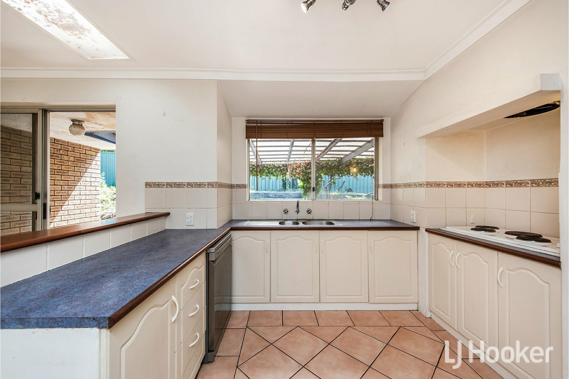 11 Coolabah Drive Mount Nasura WA House for Rent LJ Hooker