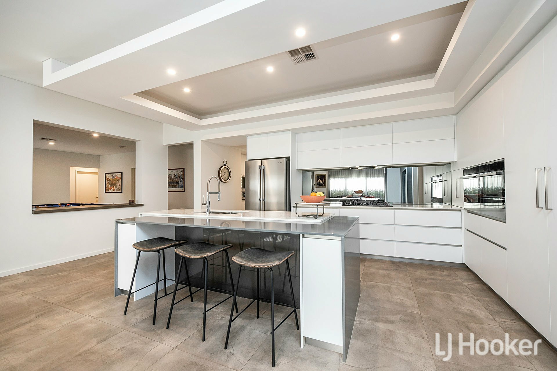 33 Northgate Promenade, BUSHMEAD