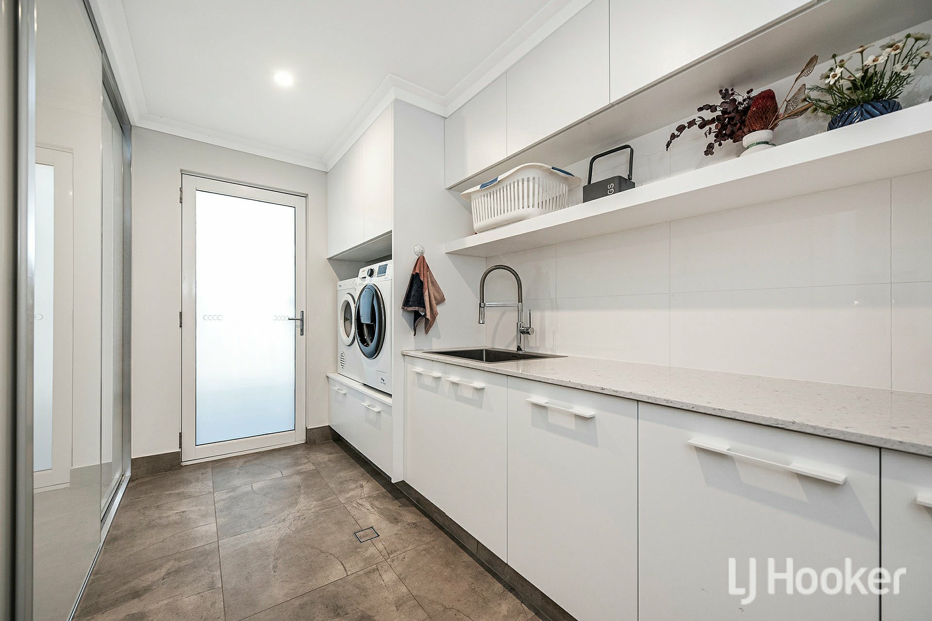 33 Northgate Promenade, BUSHMEAD