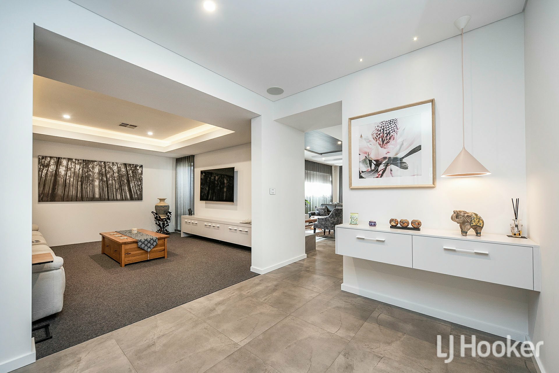 33 Northgate Promenade, BUSHMEAD
