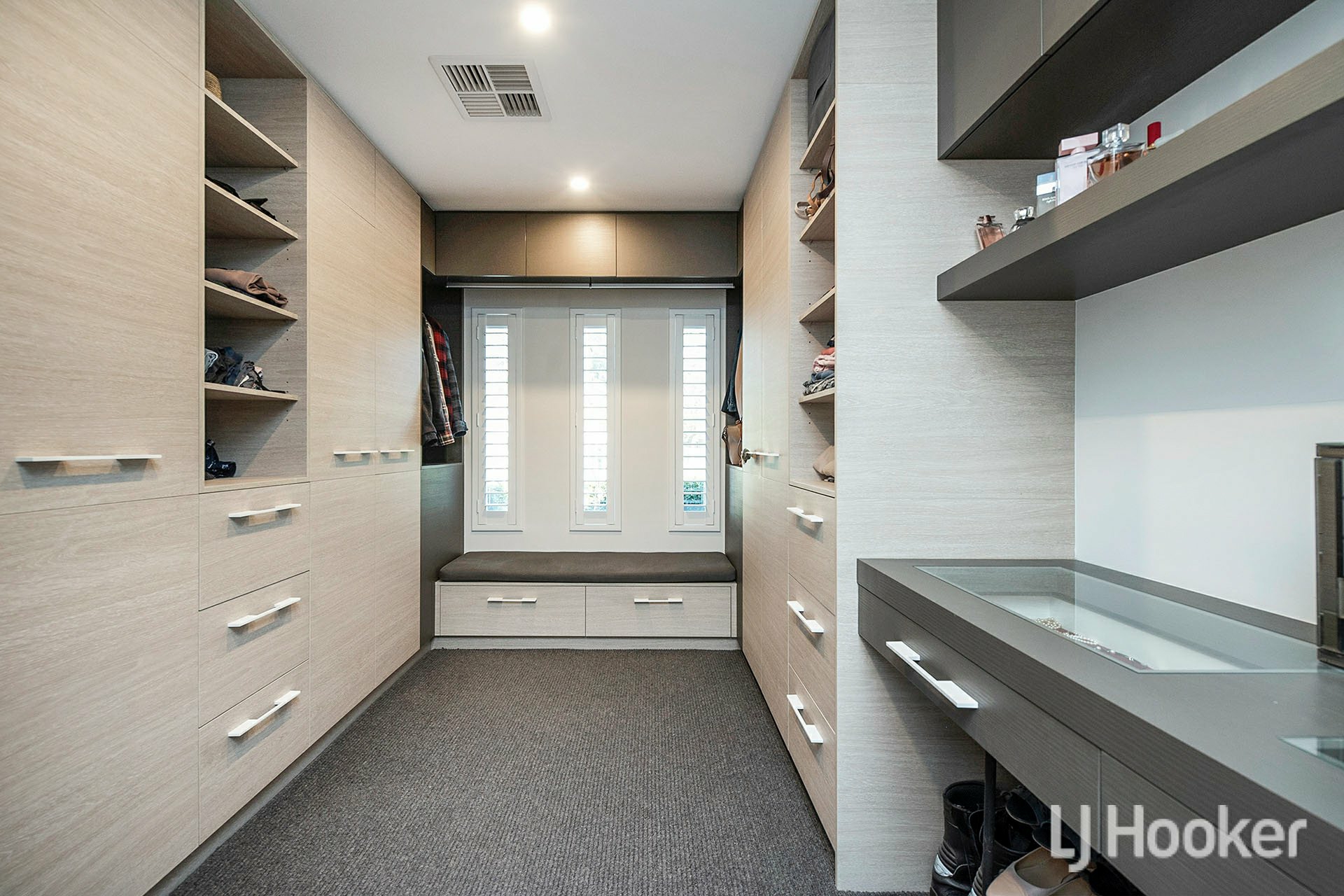 33 Northgate Promenade, BUSHMEAD