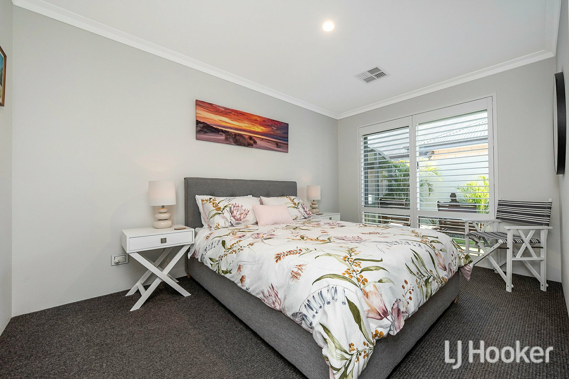 33 Northgate Promenade, BUSHMEAD