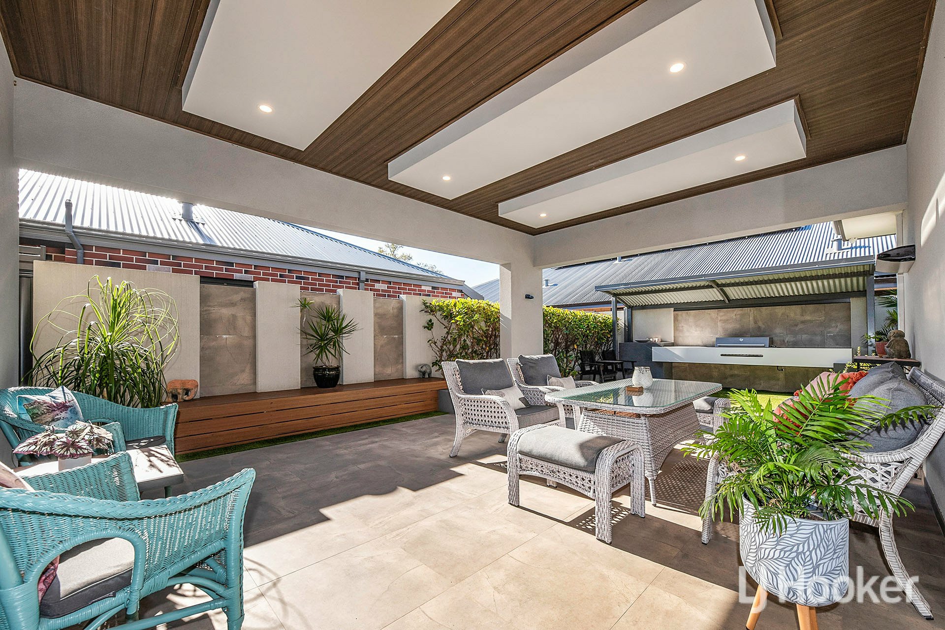 33 Northgate Promenade, BUSHMEAD