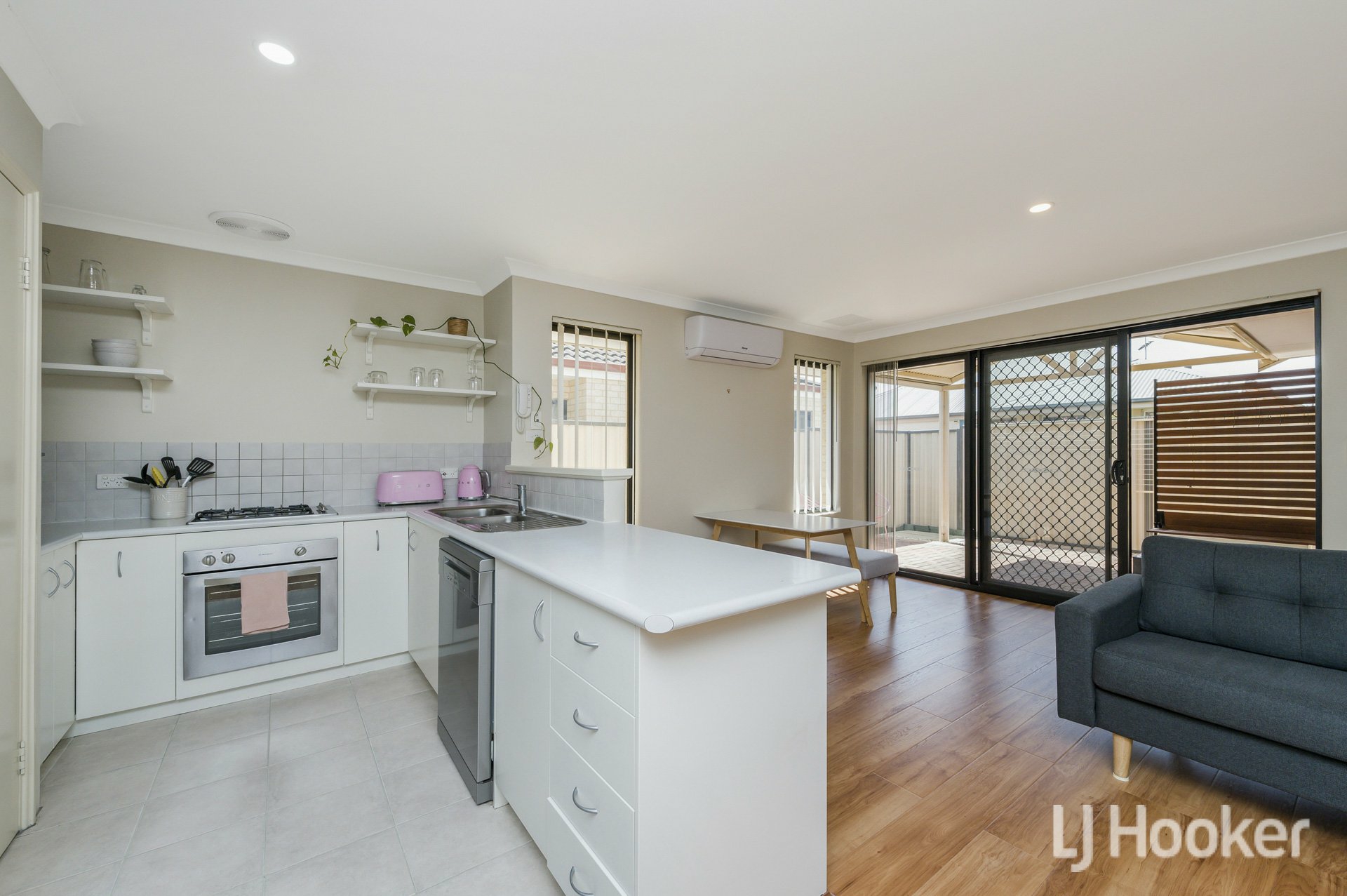 3/65 Little John Road, ARMADALE