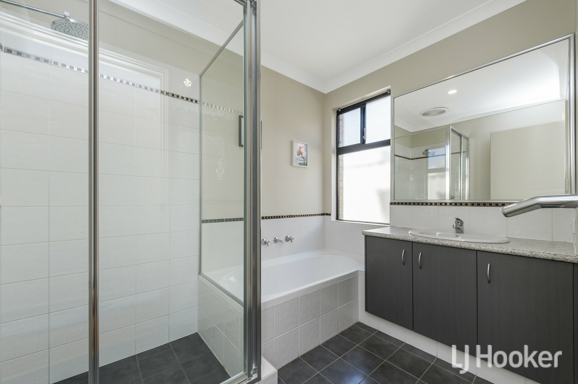 3/65 Little John Road, ARMADALE
