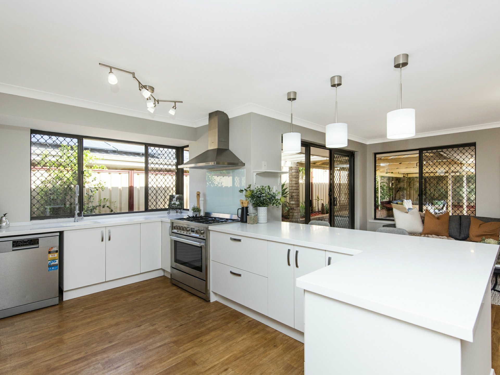 11 Bottlebrush Drive, THORNLIE