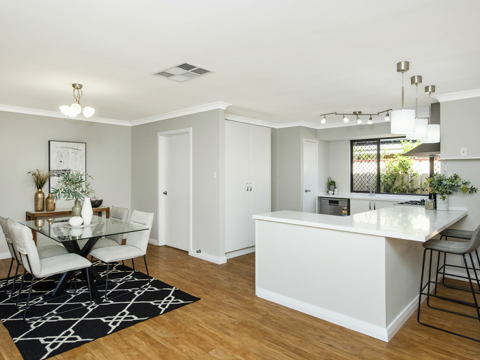 11 Bottlebrush Drive, THORNLIE
