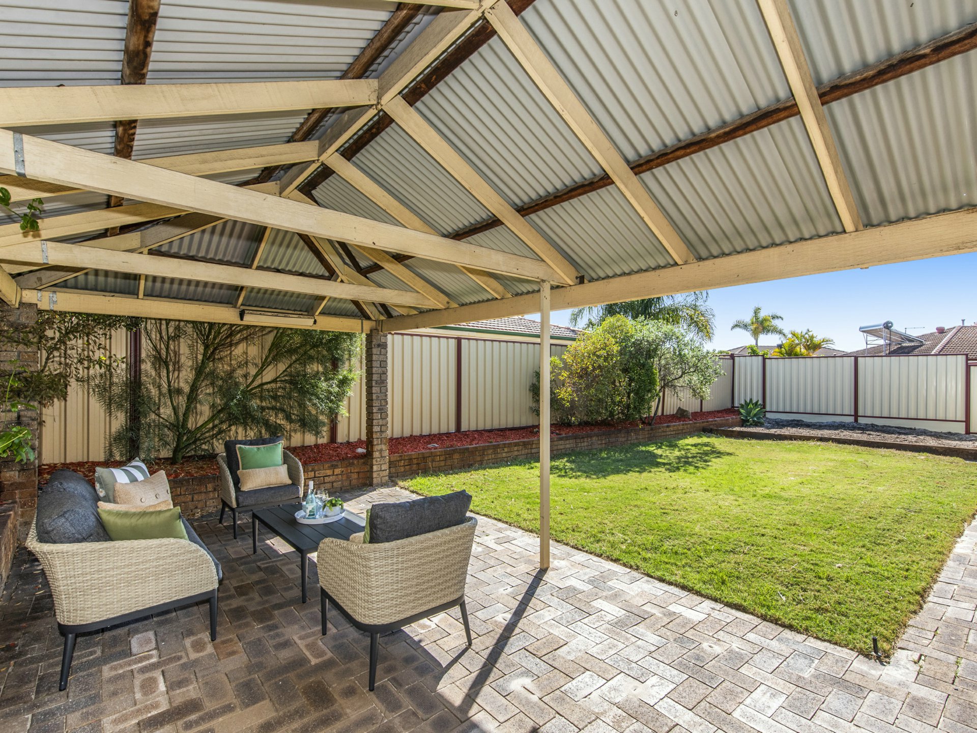 11 Bottlebrush Drive, THORNLIE