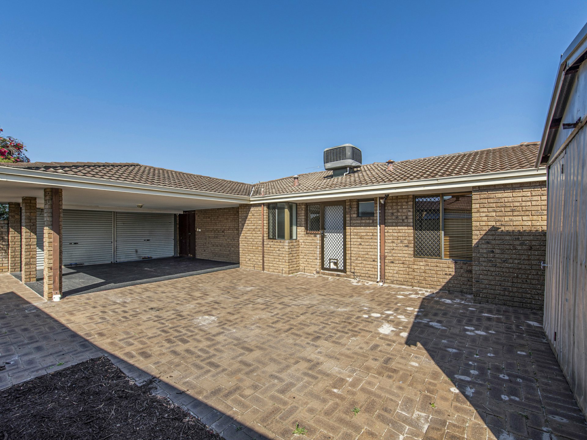 11 Bottlebrush Drive, THORNLIE