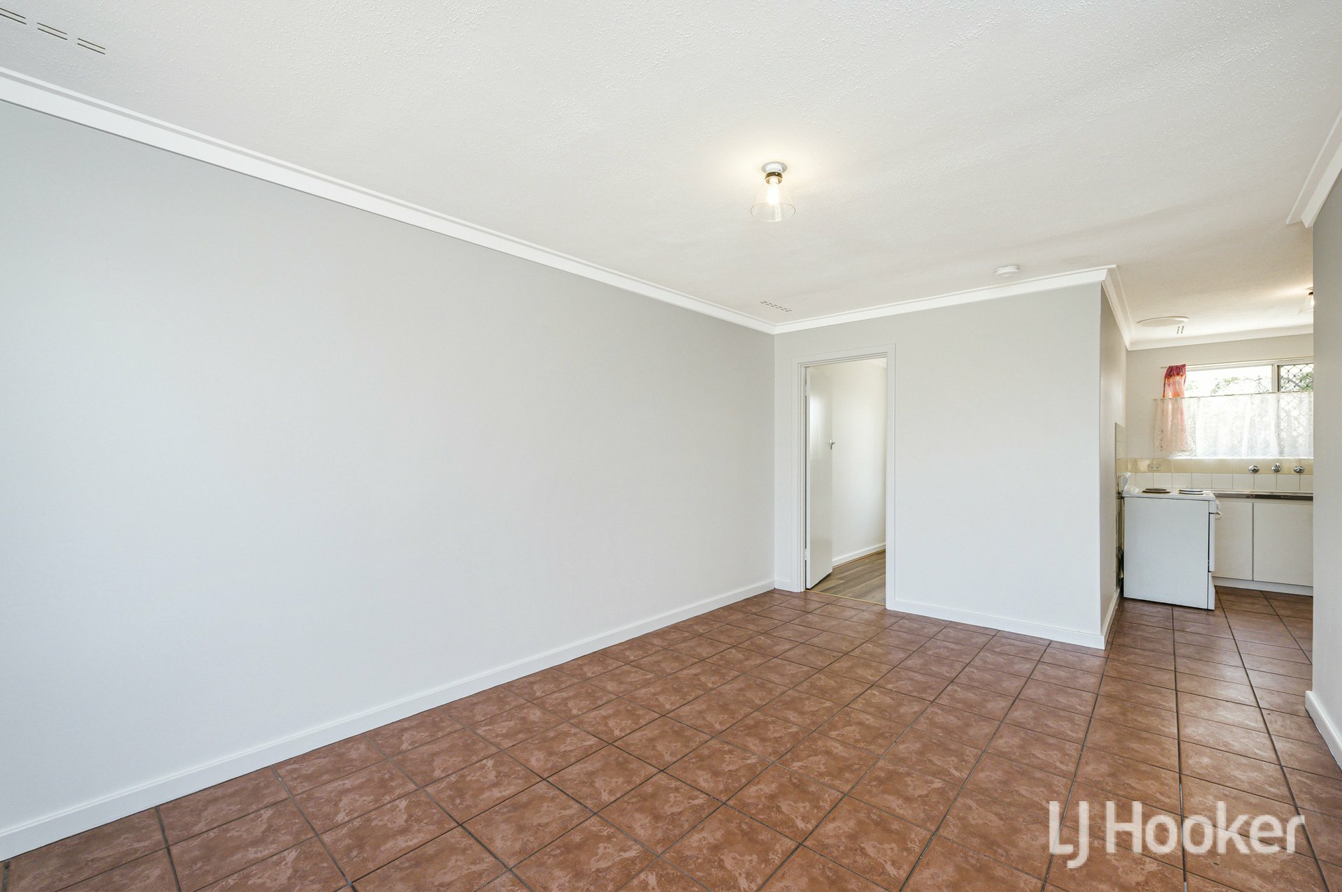 65A Lester Drive, THORNLIE