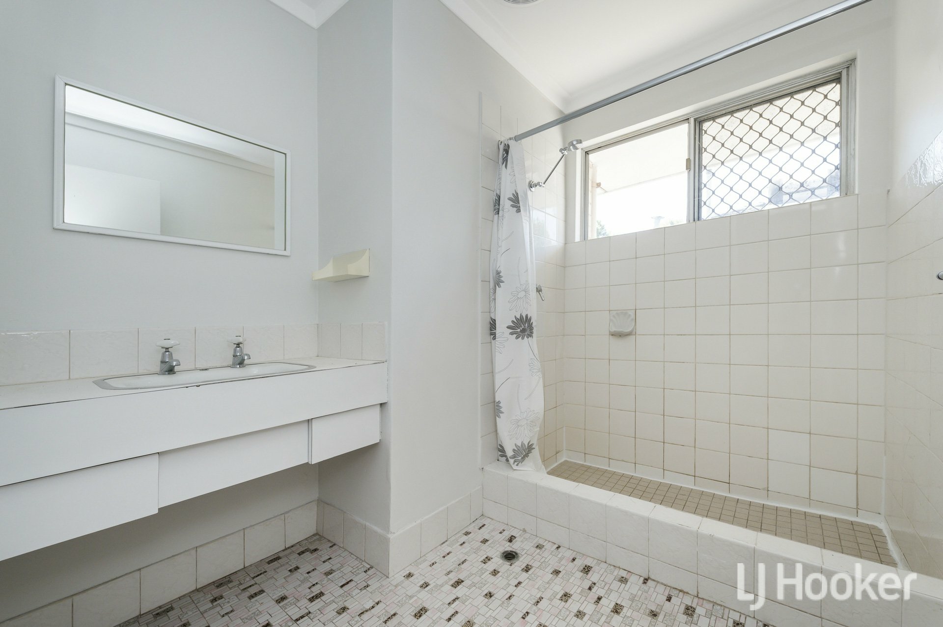 65A Lester Drive, THORNLIE