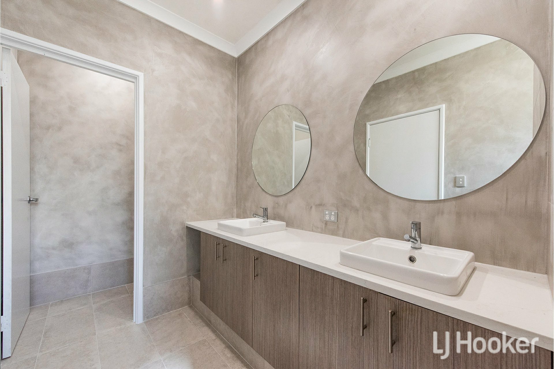 9 Calamocha Way, PIARA WATERS