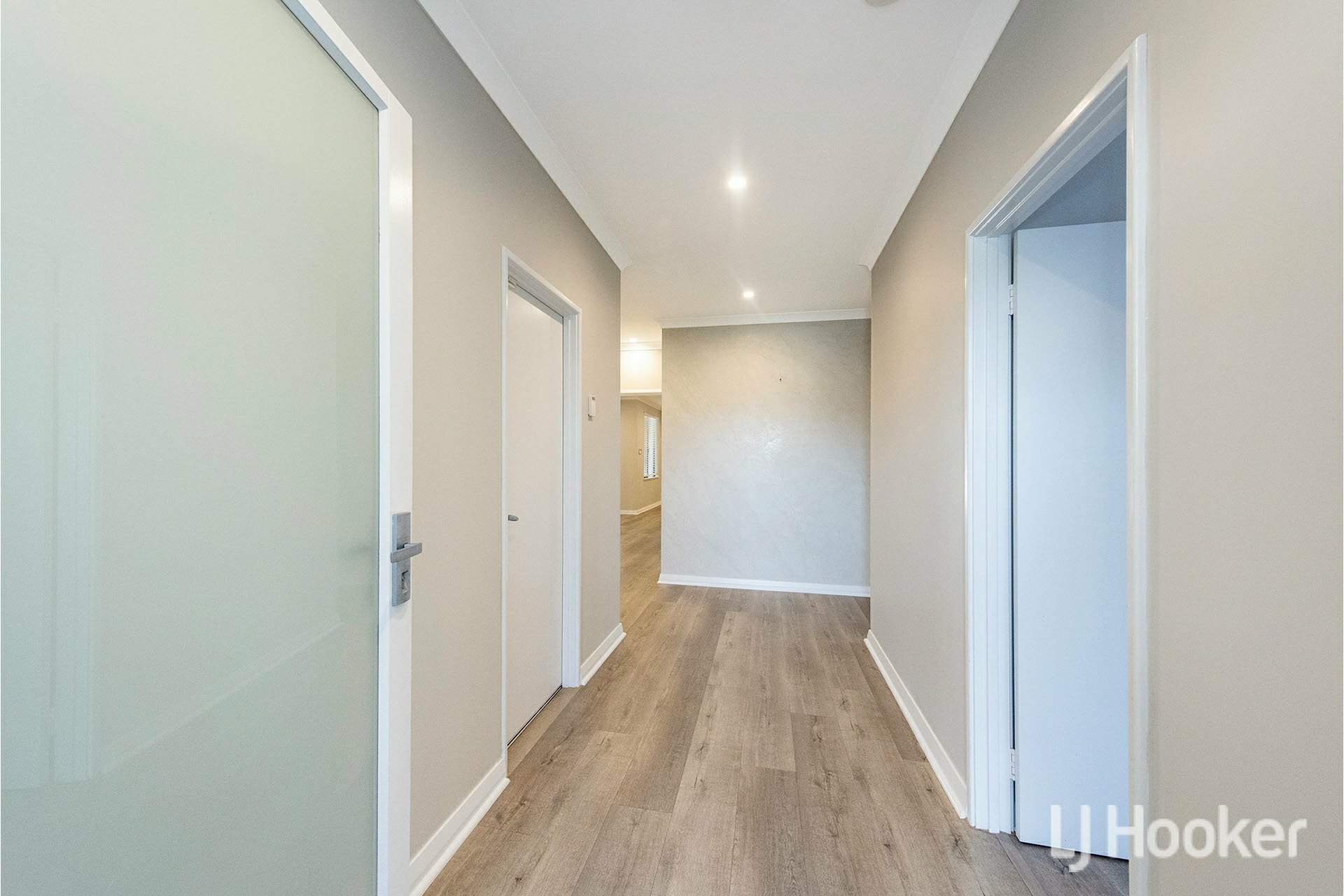 9 Calamocha Way, PIARA WATERS