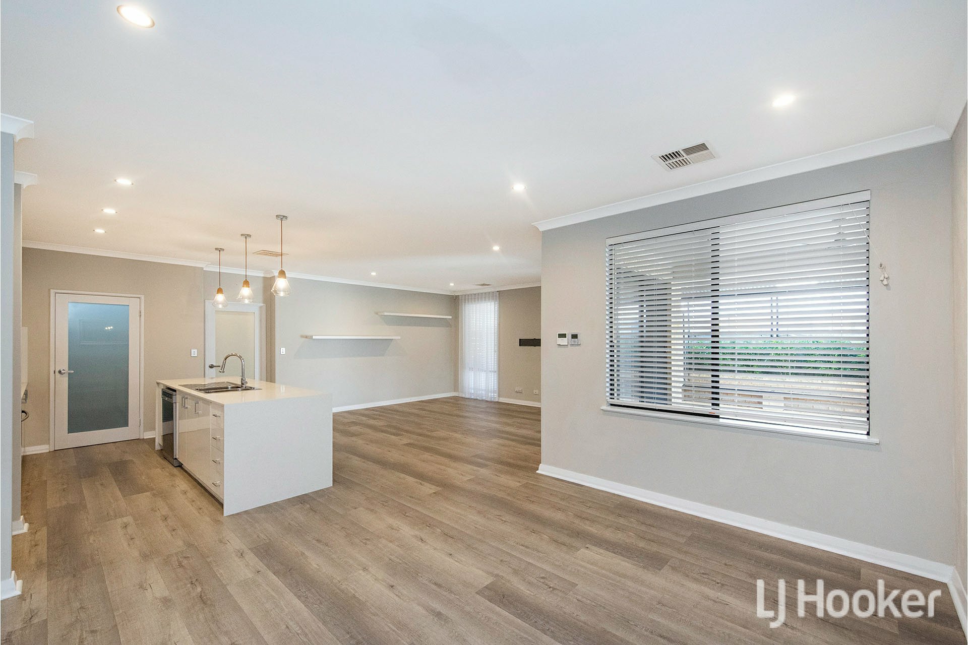 9 Calamocha Way, PIARA WATERS