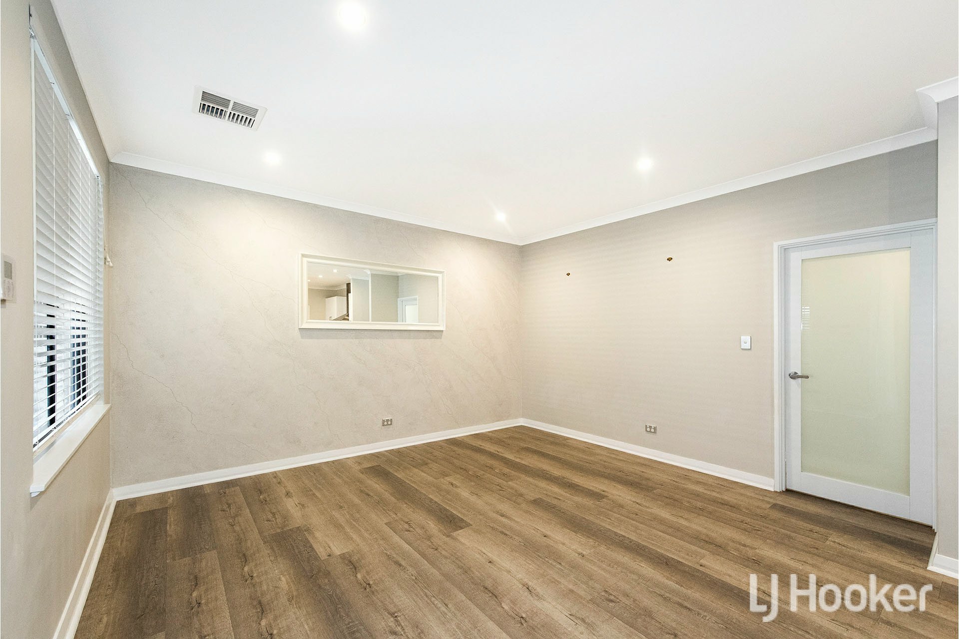 9 Calamocha Way, PIARA WATERS