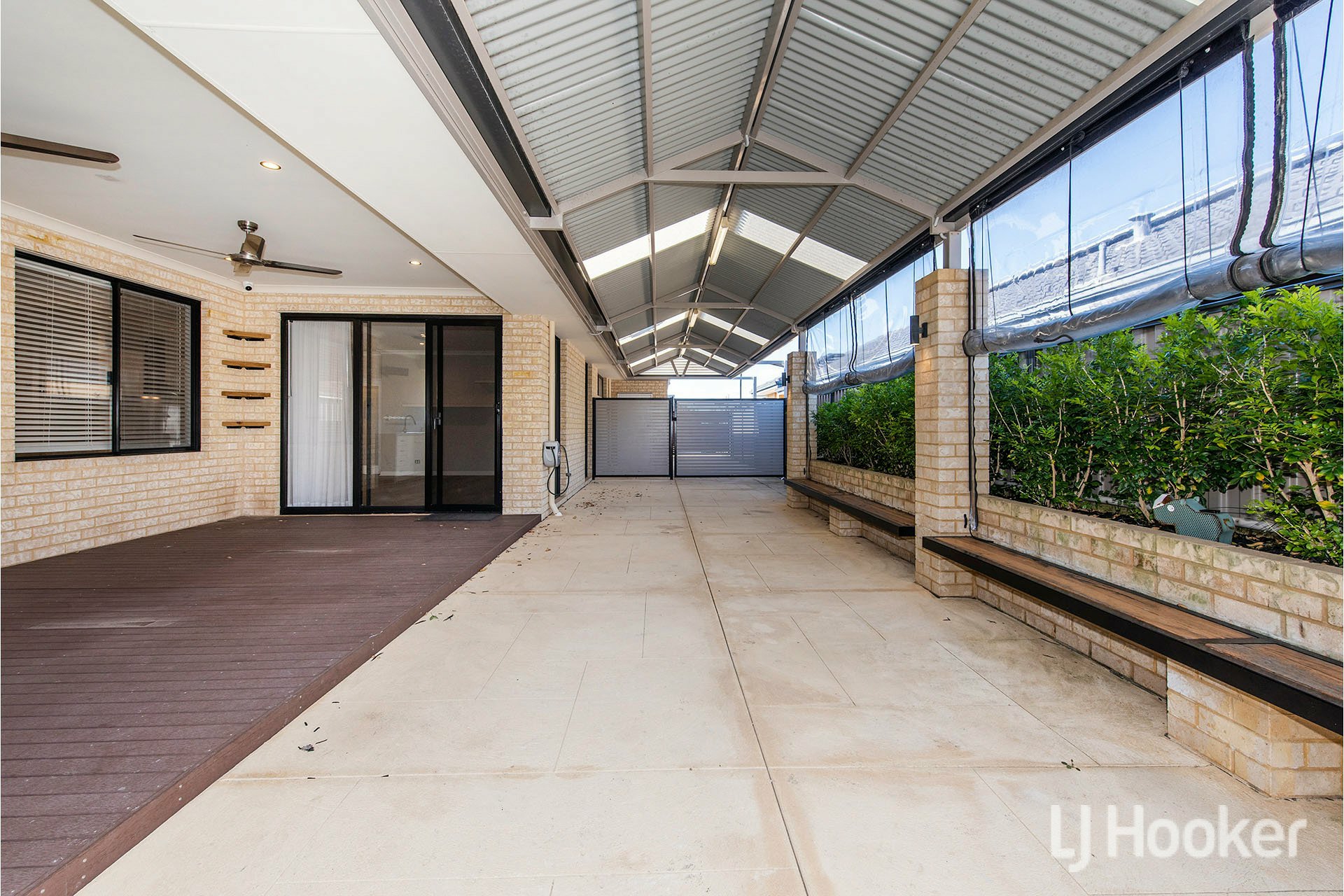 9 Calamocha Way, PIARA WATERS