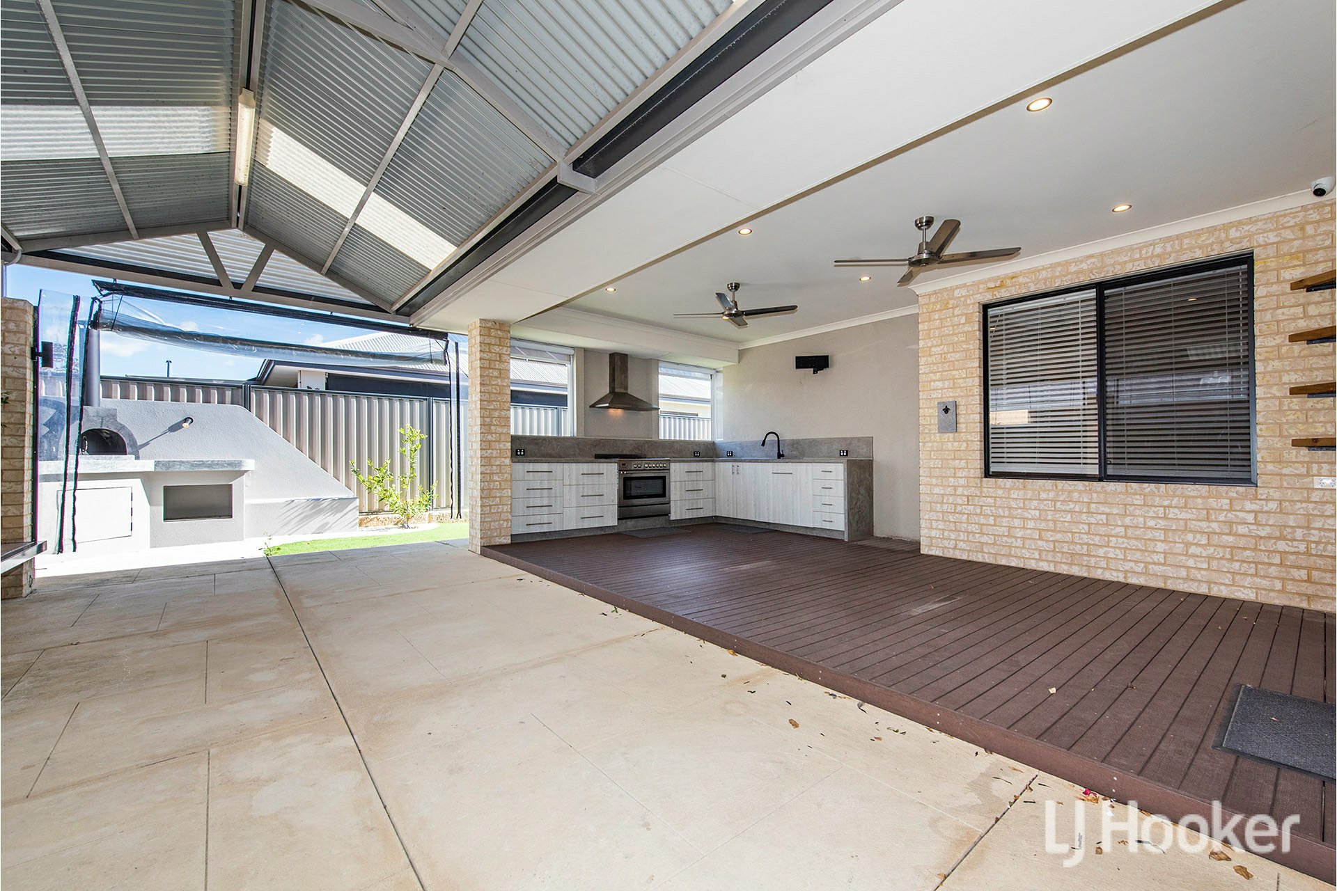 9 Calamocha Way, PIARA WATERS