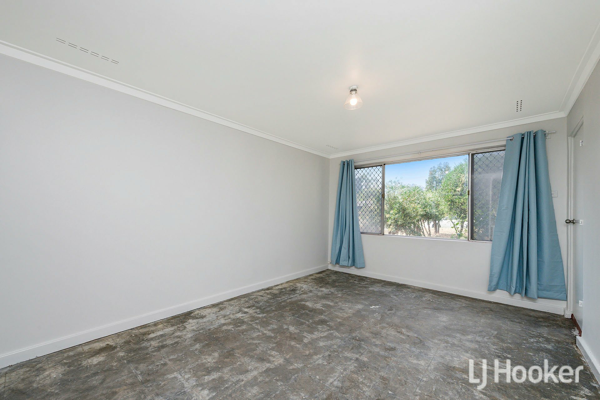 65B Lester Drive, THORNLIE