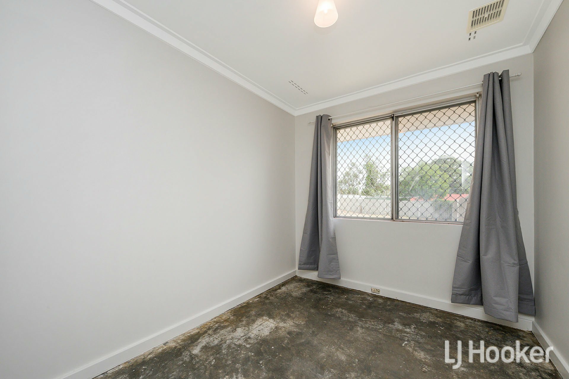 65B Lester Drive, THORNLIE