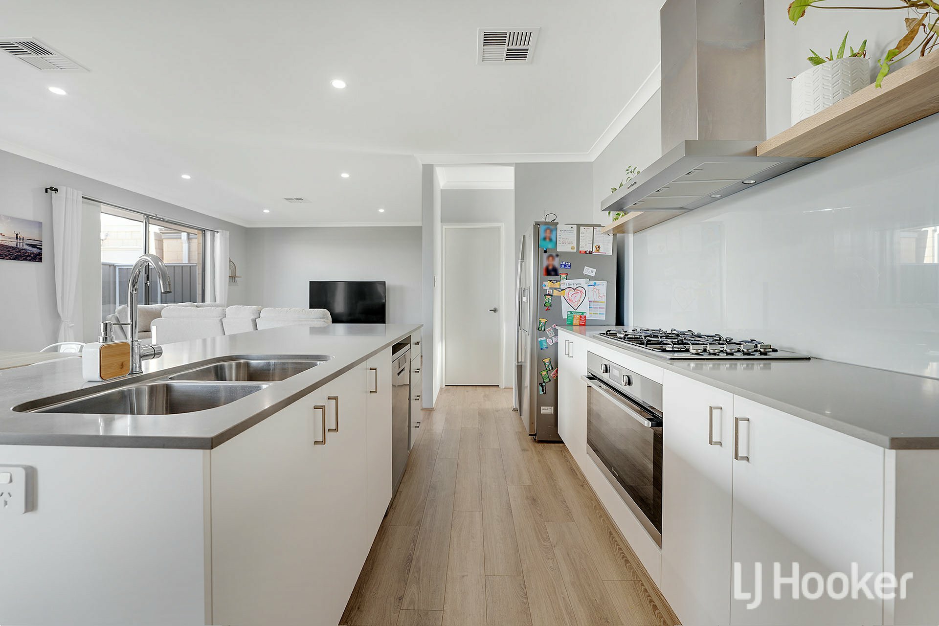 12 Paignton Avenue, WELLARD