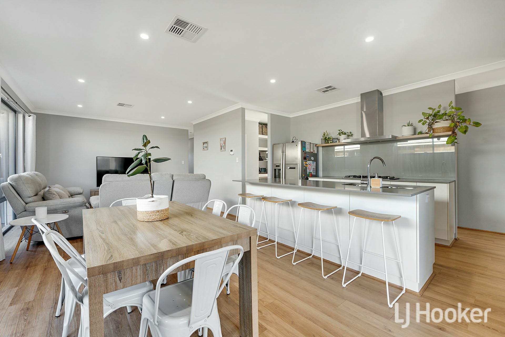 12 Paignton Avenue, WELLARD