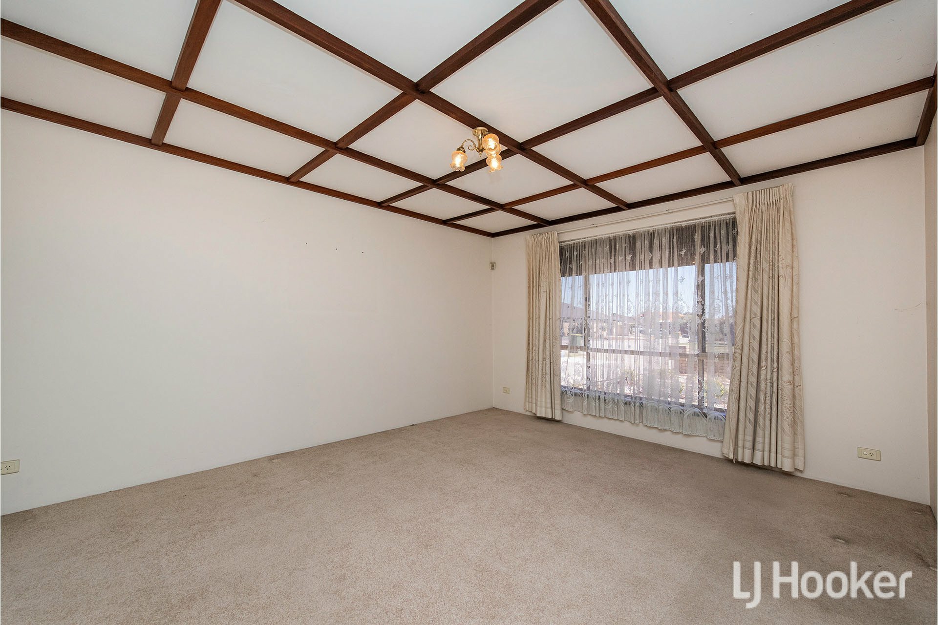 16 Geographe Way, THORNLIE