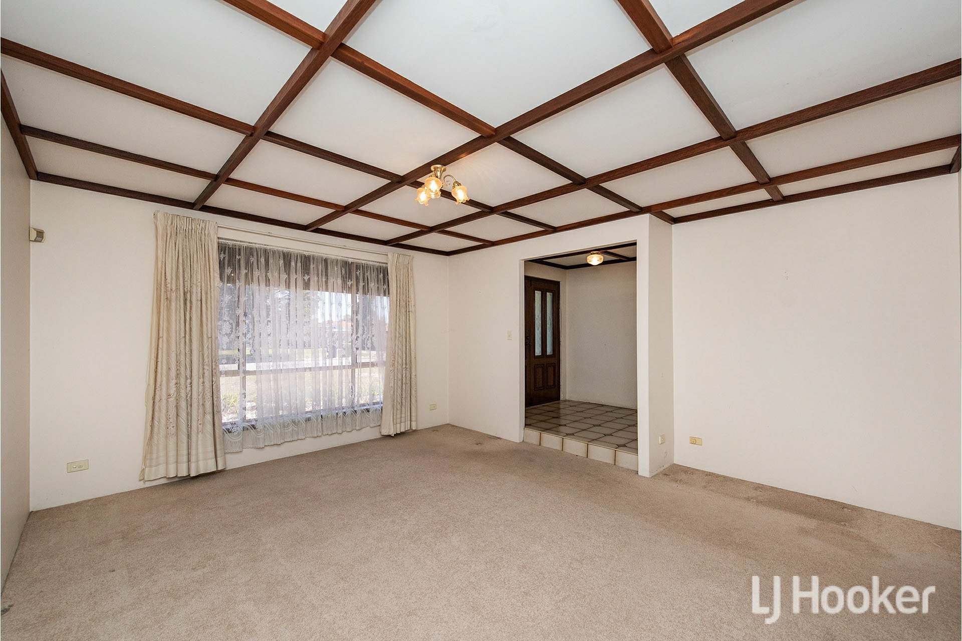 16 Geographe Way, THORNLIE