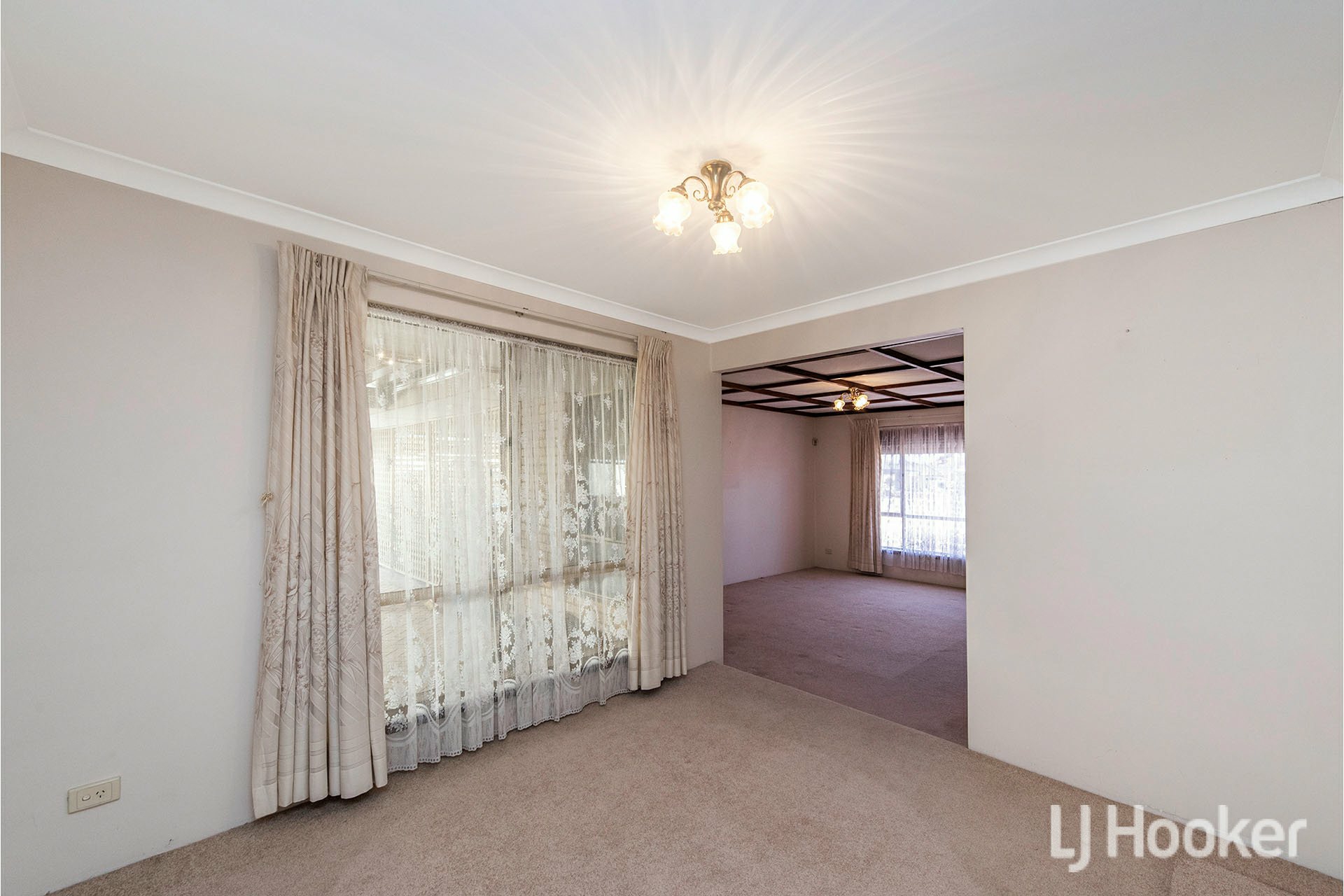 16 Geographe Way, THORNLIE
